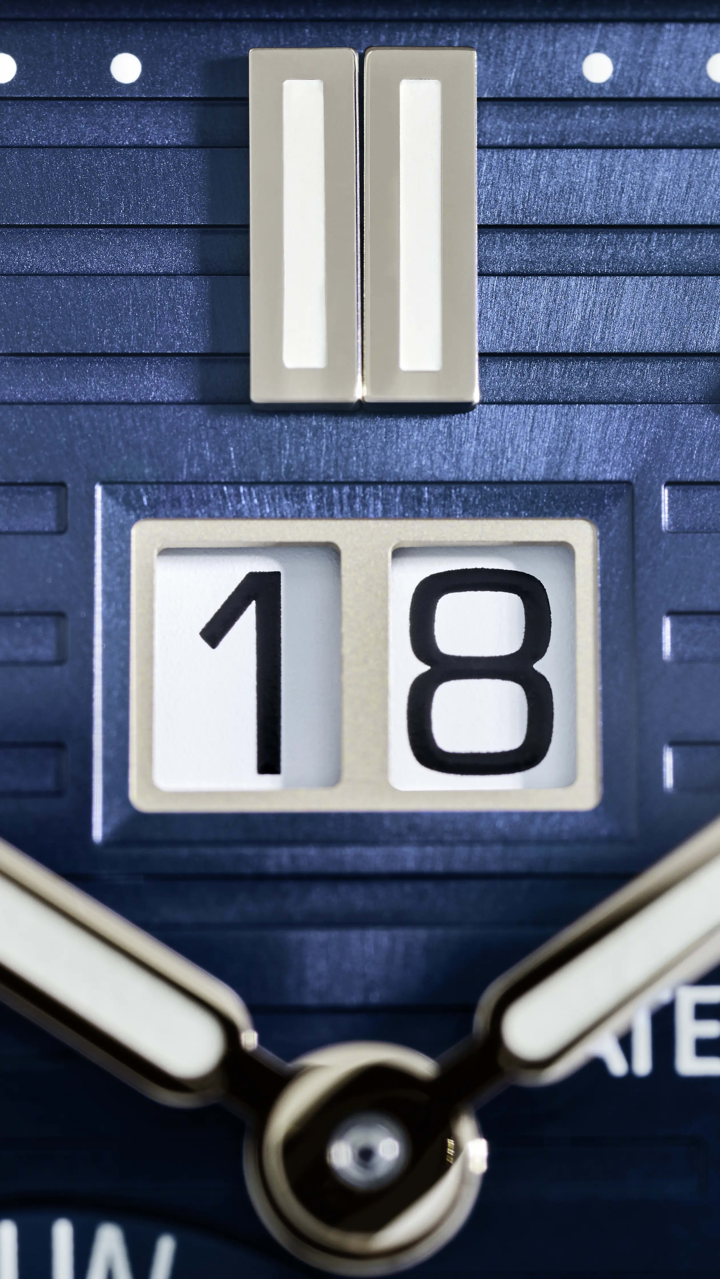 PP_5822P_001_DET_DIAL_02