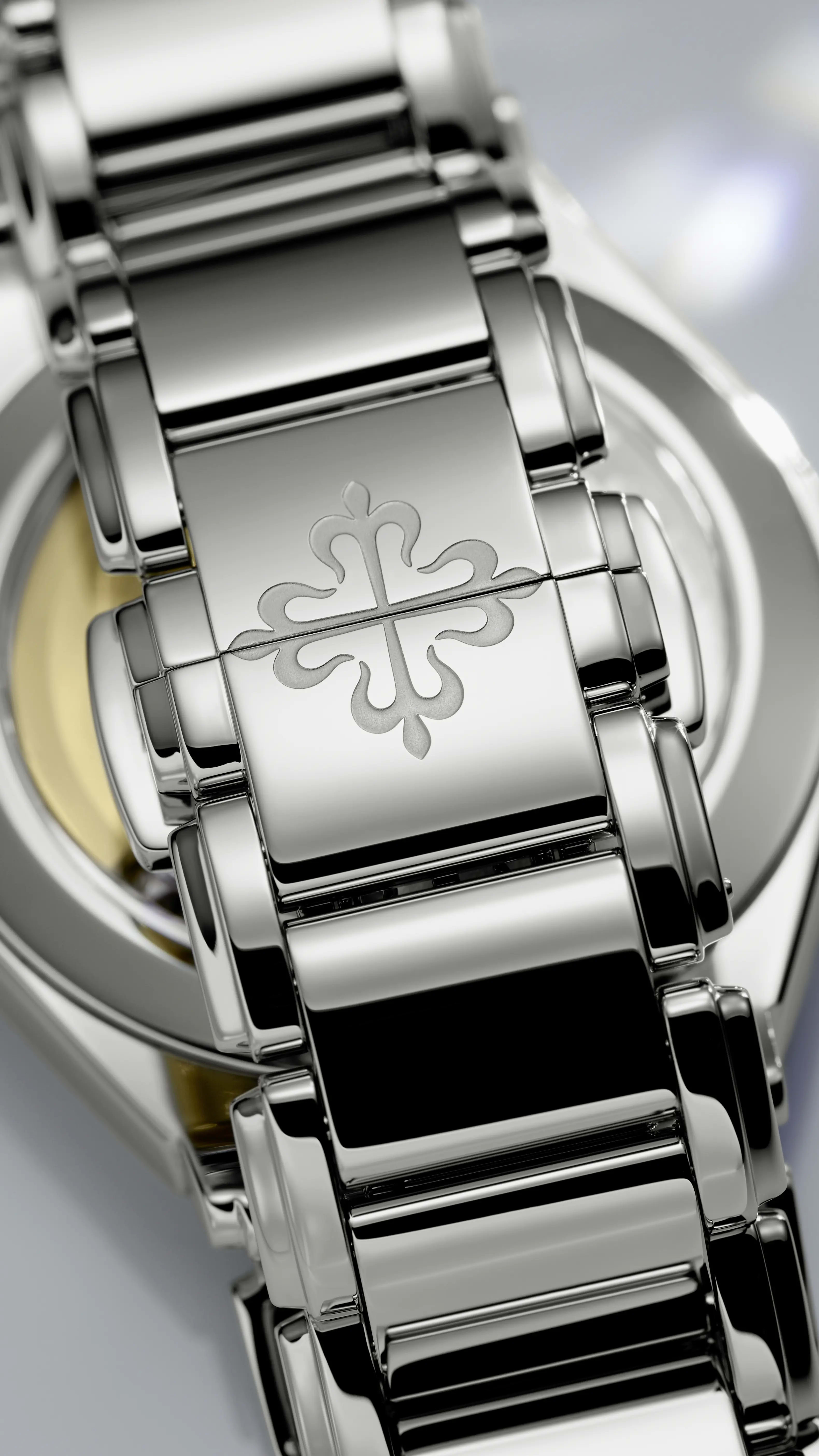 PP_7300_1200A_010_DET_BRACELET_01