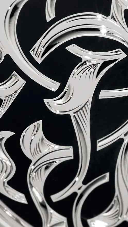 手彫金を施したブラック文字盤のプラチナ仕様カラトラバ5088/100P-001