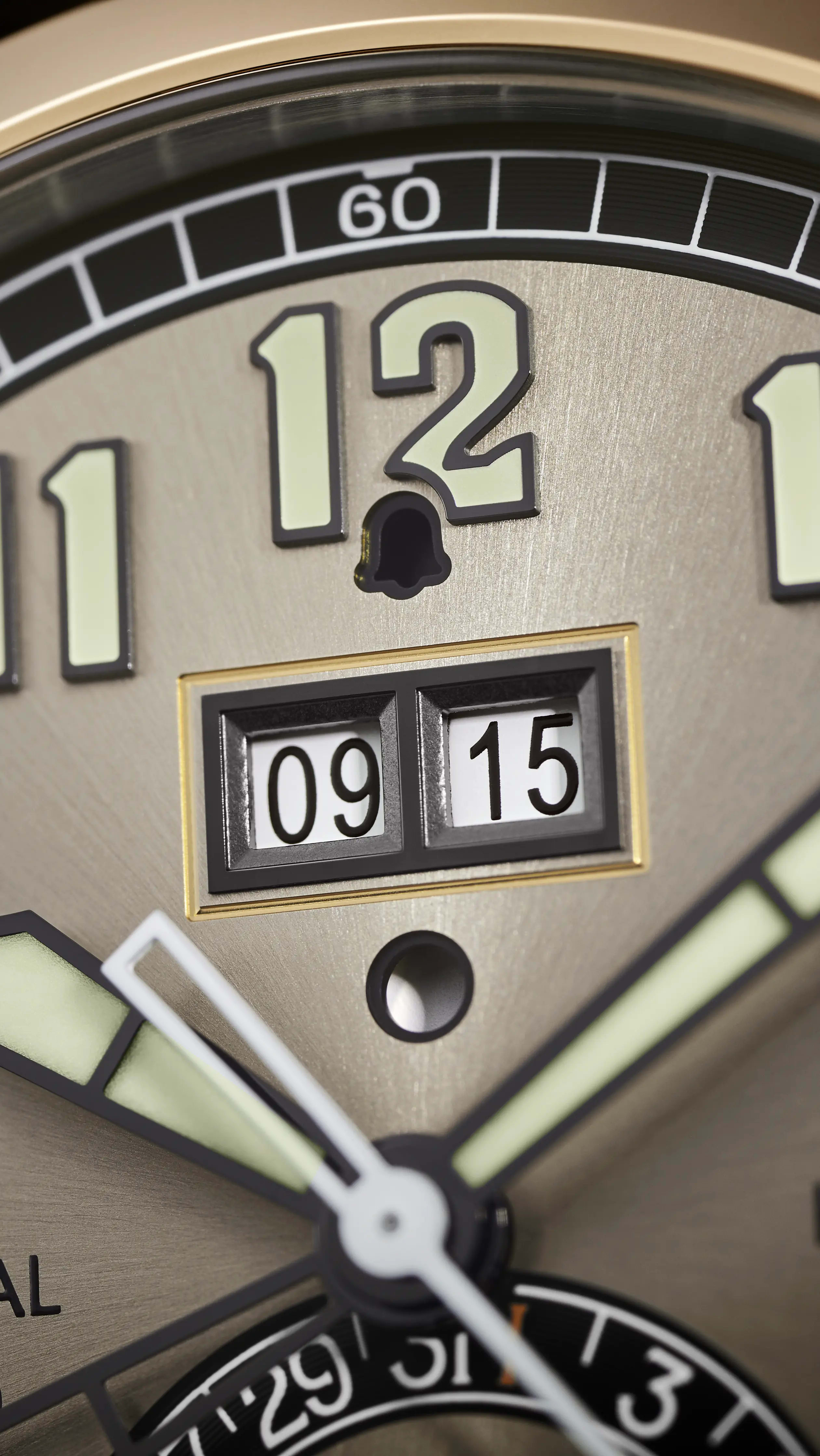 PP_5520RG_001_DET_DIAL_17