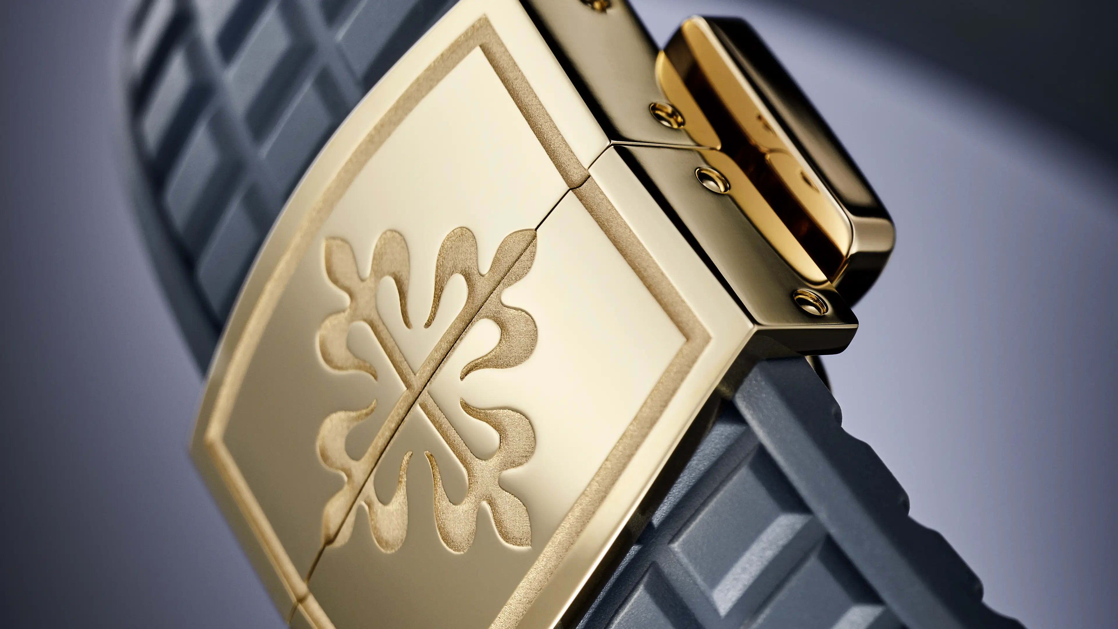 PP_5269R_001_DET_BRACELET_55