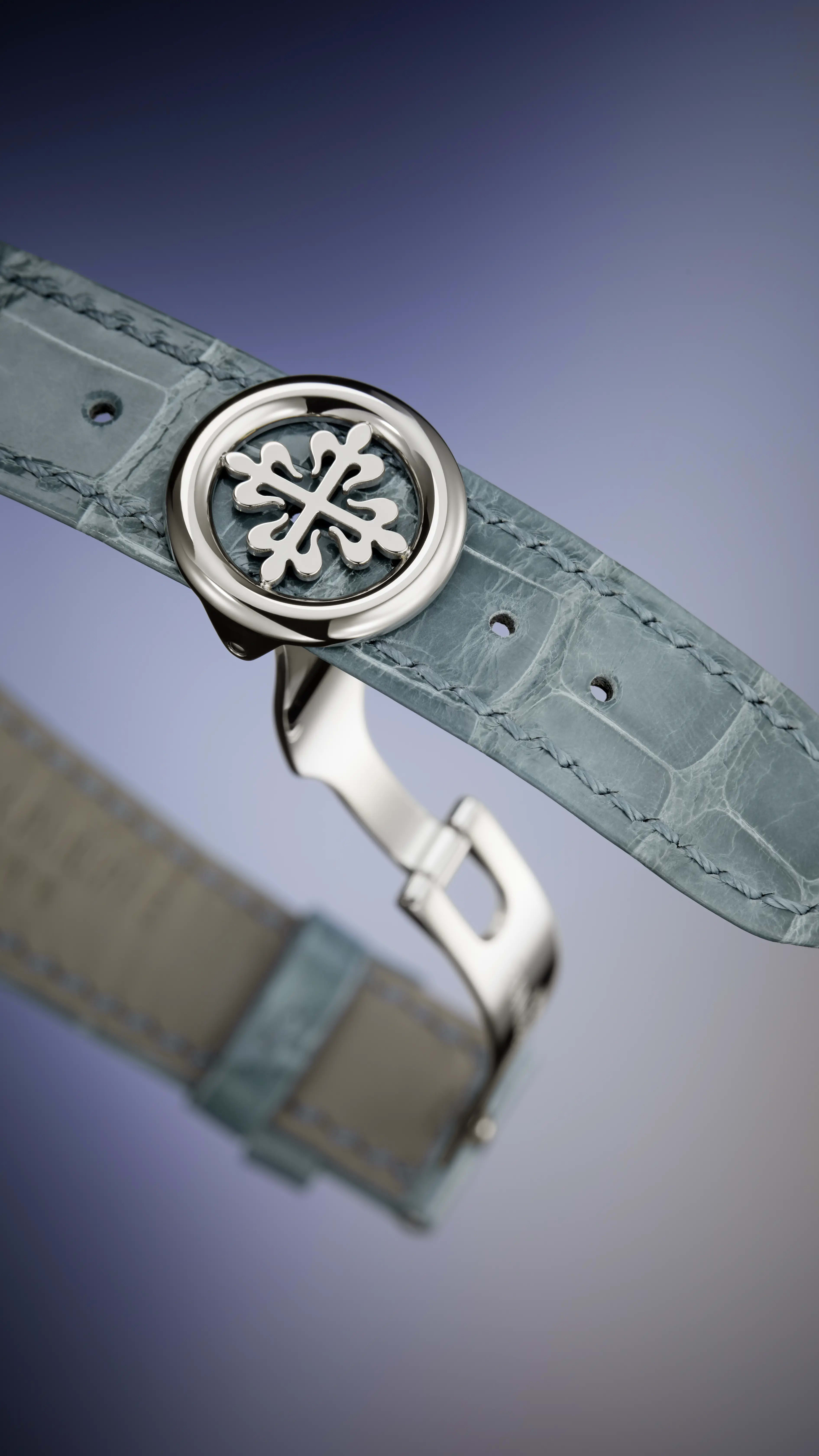 PP_5531G_001_DET_BRACELET_44