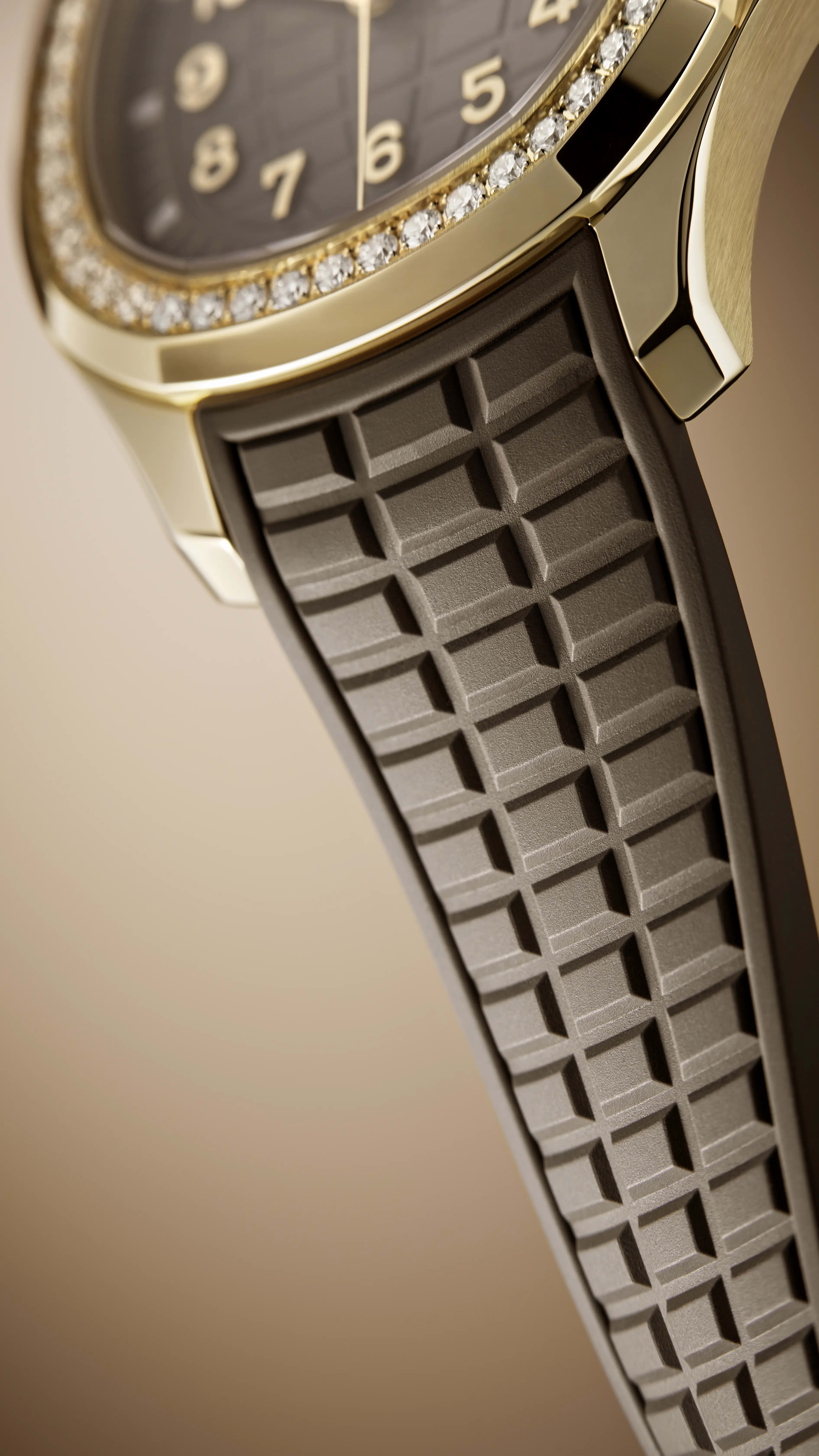 PP_5268_200R_010_DET_BRACELET_18