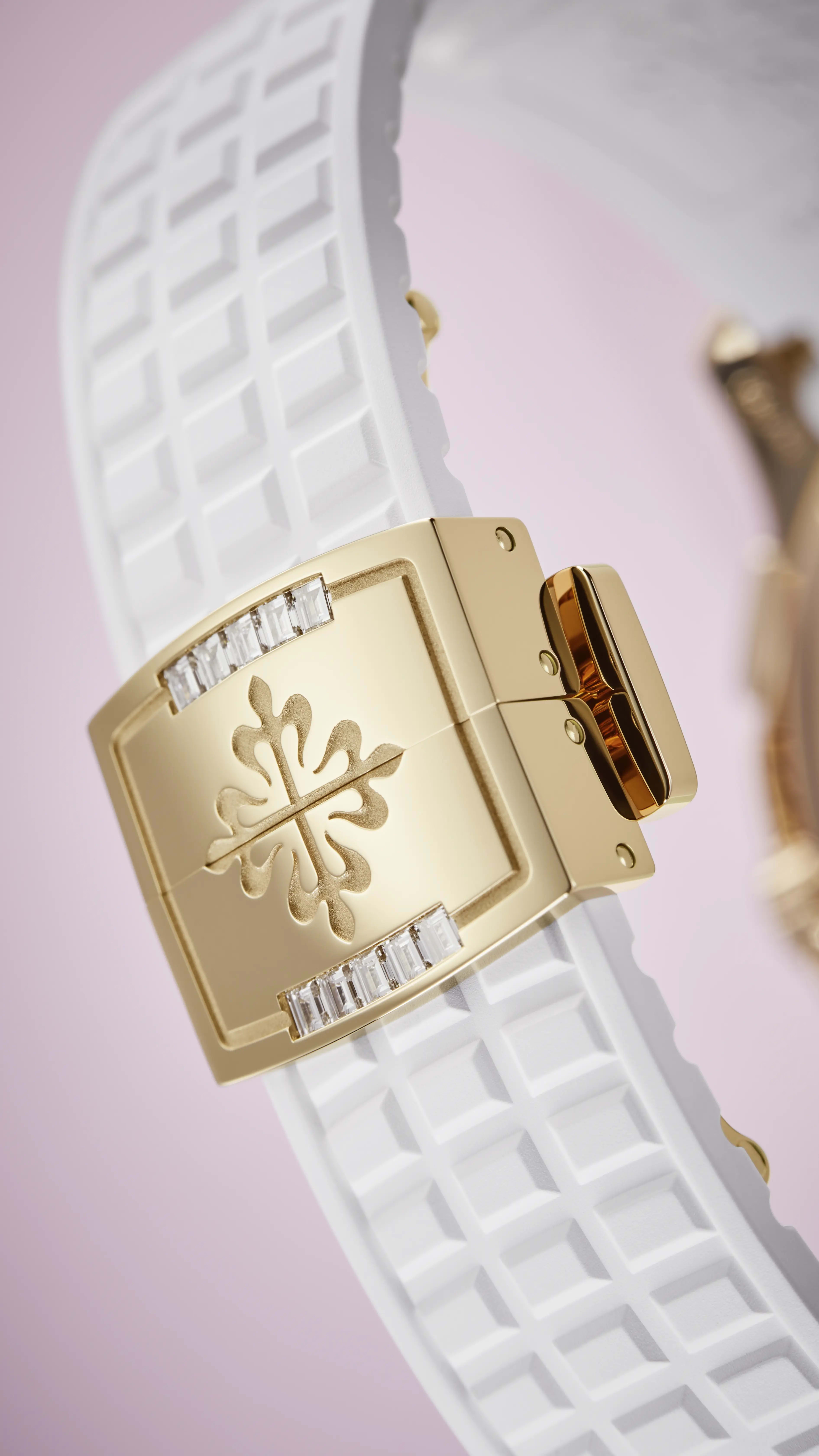 PP_7968_300R_001_DET_BRACELET_13