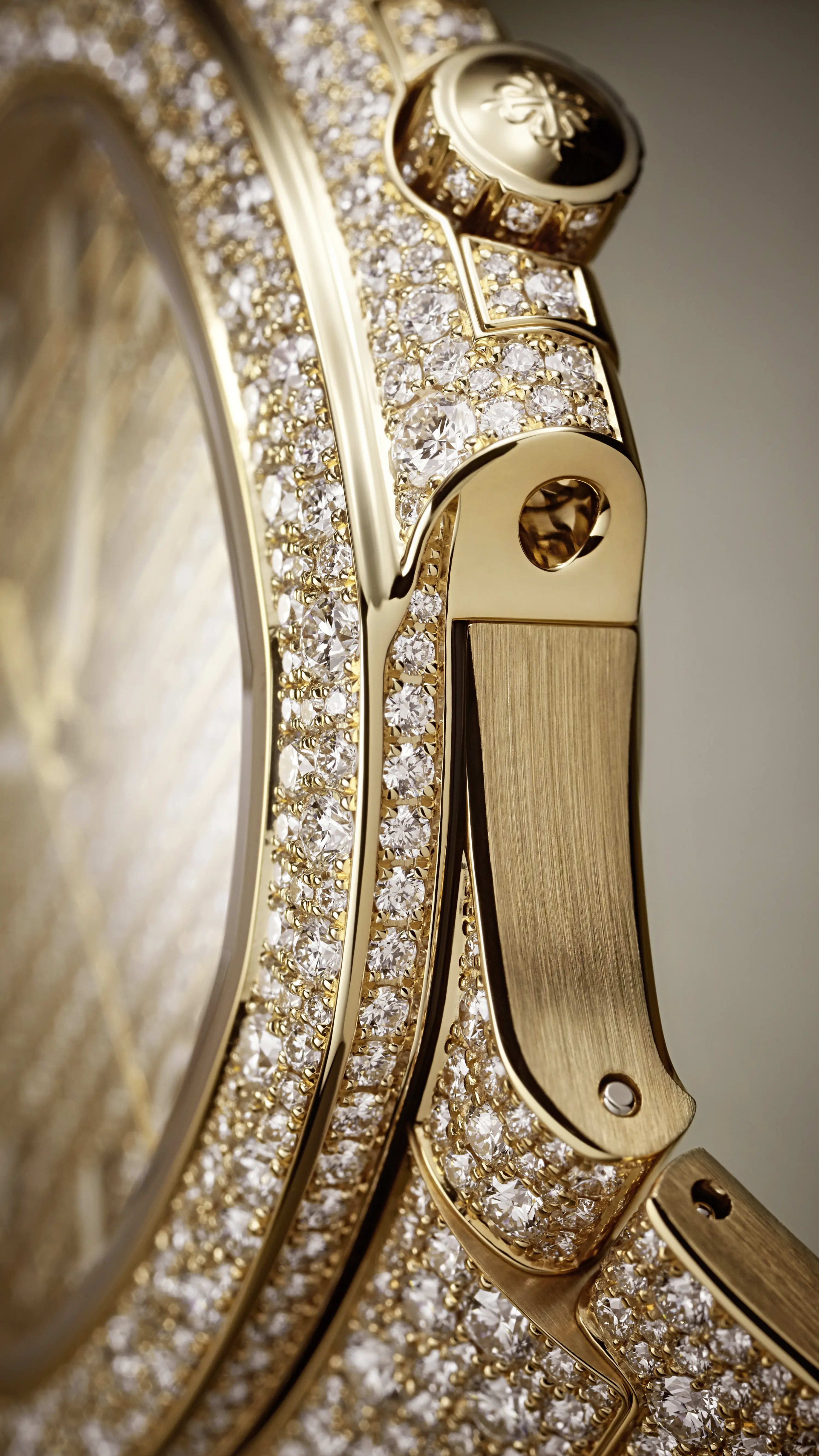 PP_7118_1450R_001_DET_CASE_CROWN_25