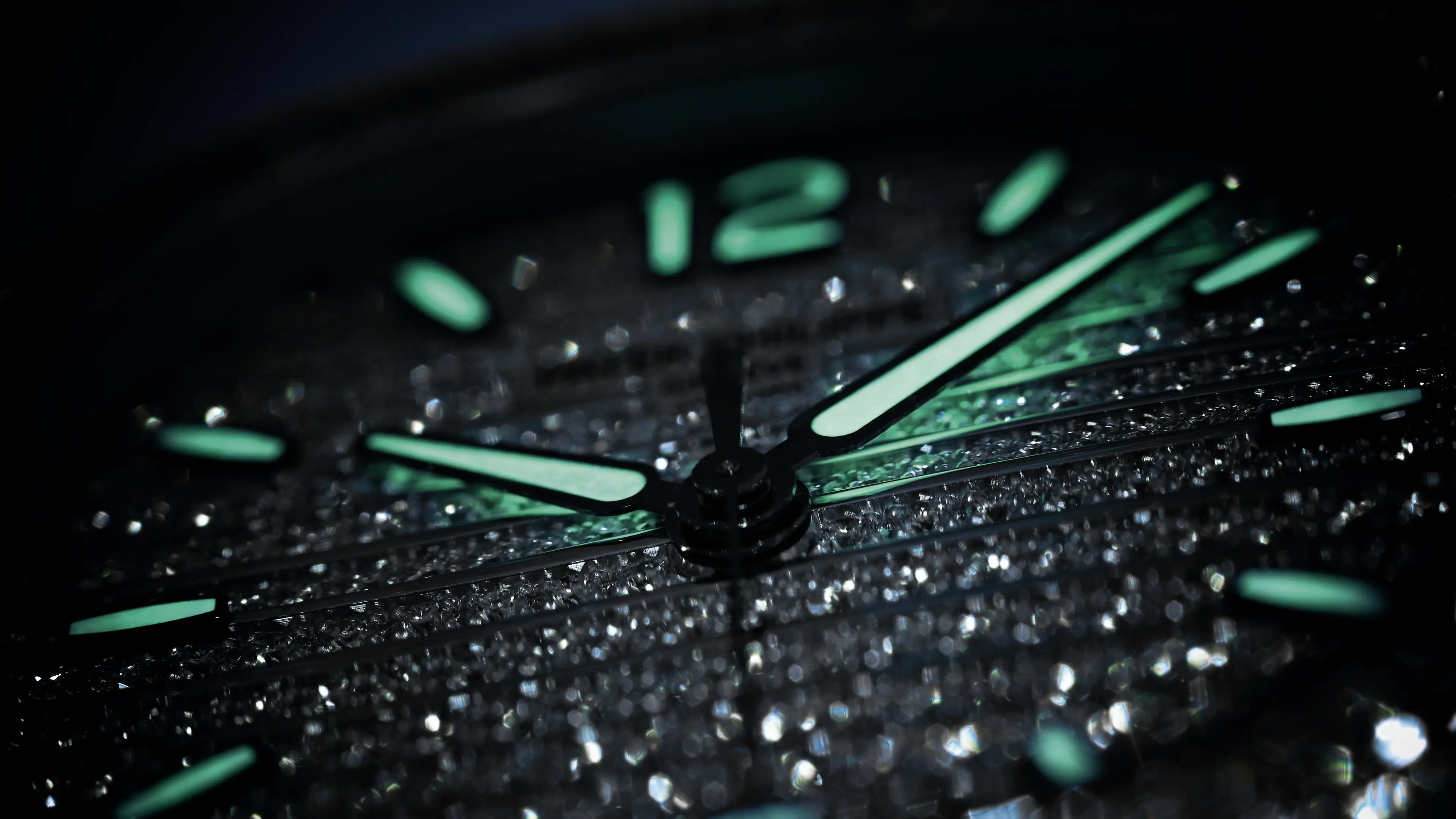 PP_7118_1450G_001_DET_DIAL_HANDS_69