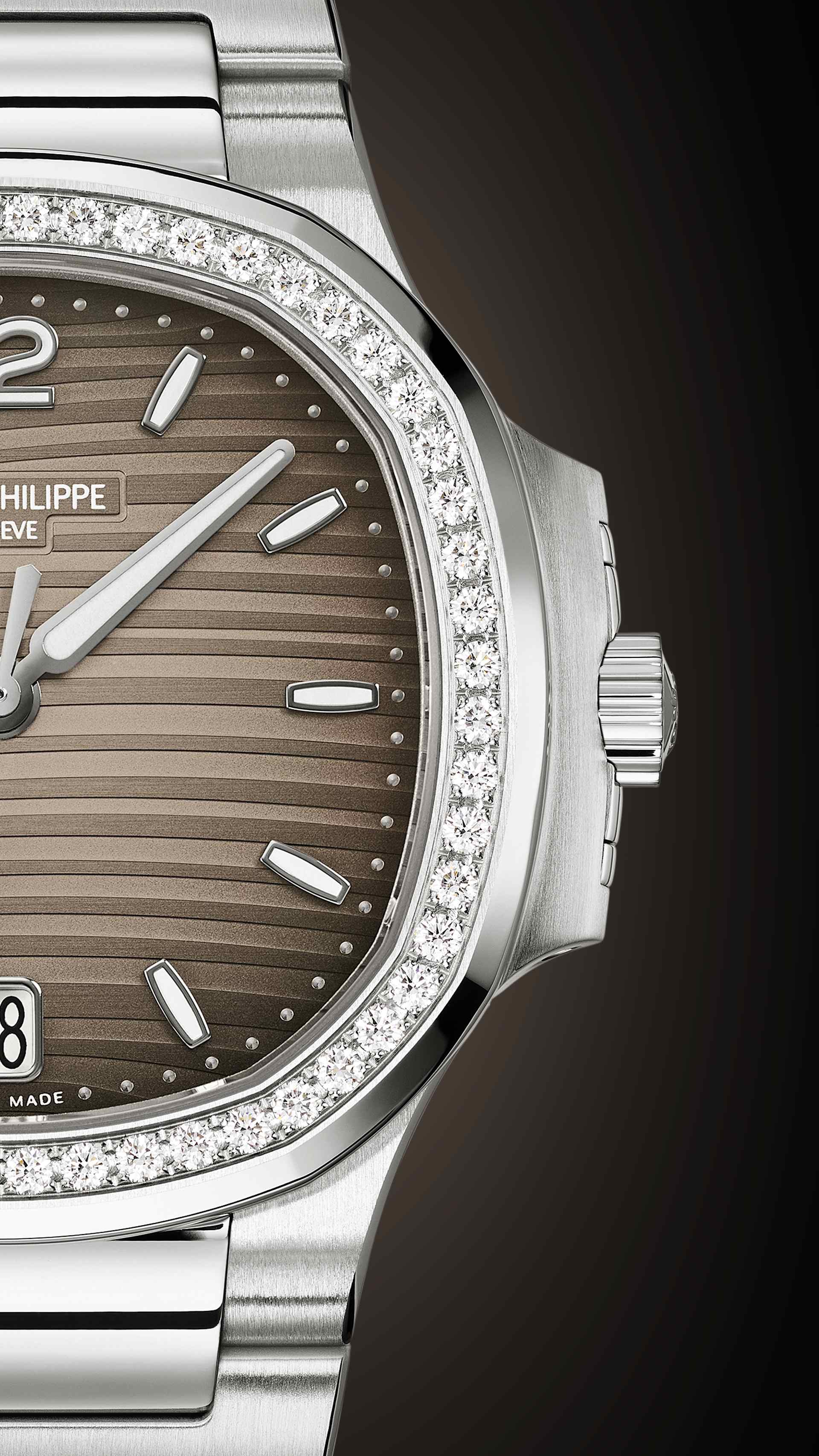 Nautilus “Ladies Automatic” Stainless Steel ref. 7118/1200A-011