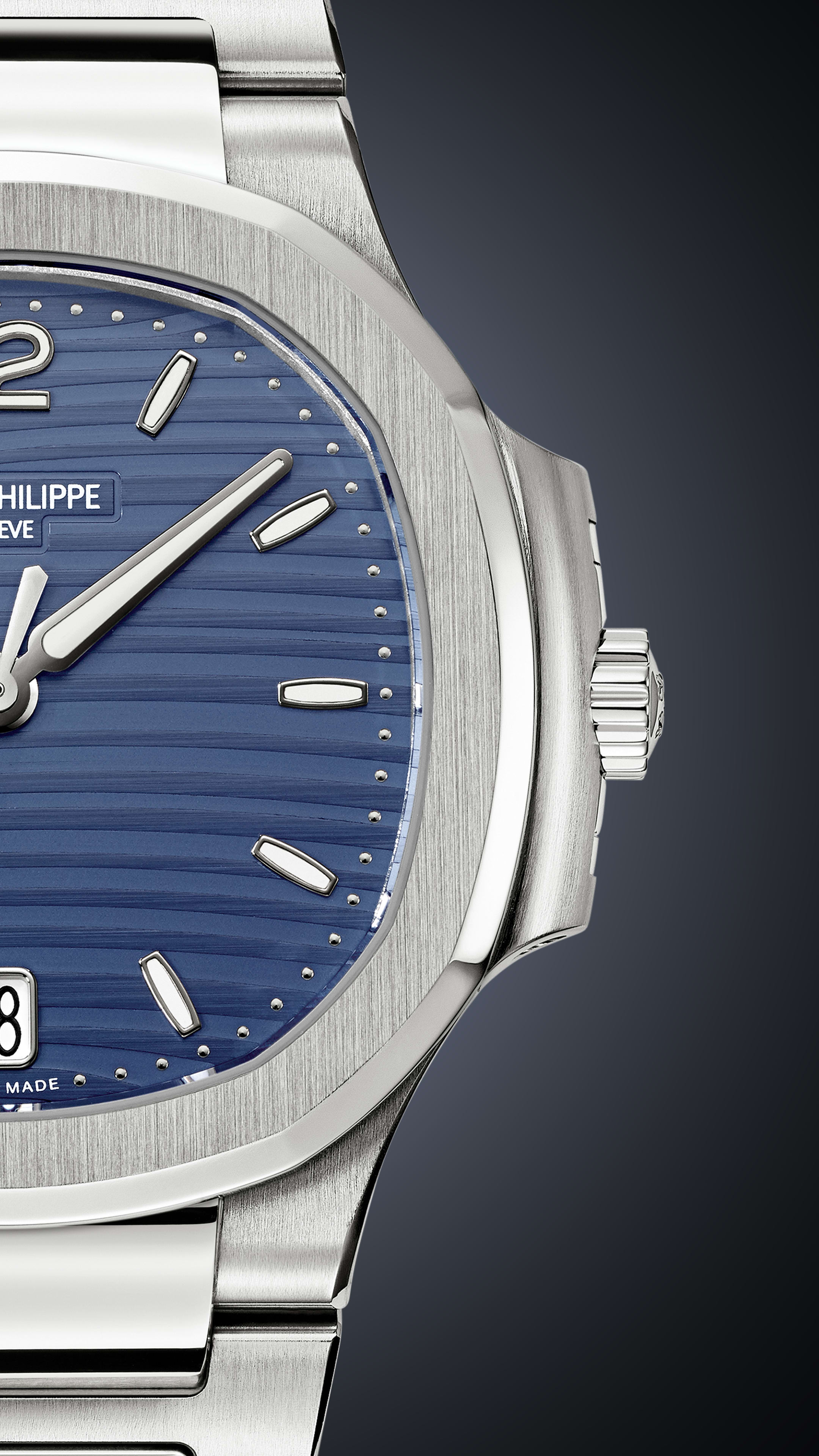 Nautilus系列女士蓝色表盘不锈钢款腕表Ref. 7118/1A-001 | Patek Philippe