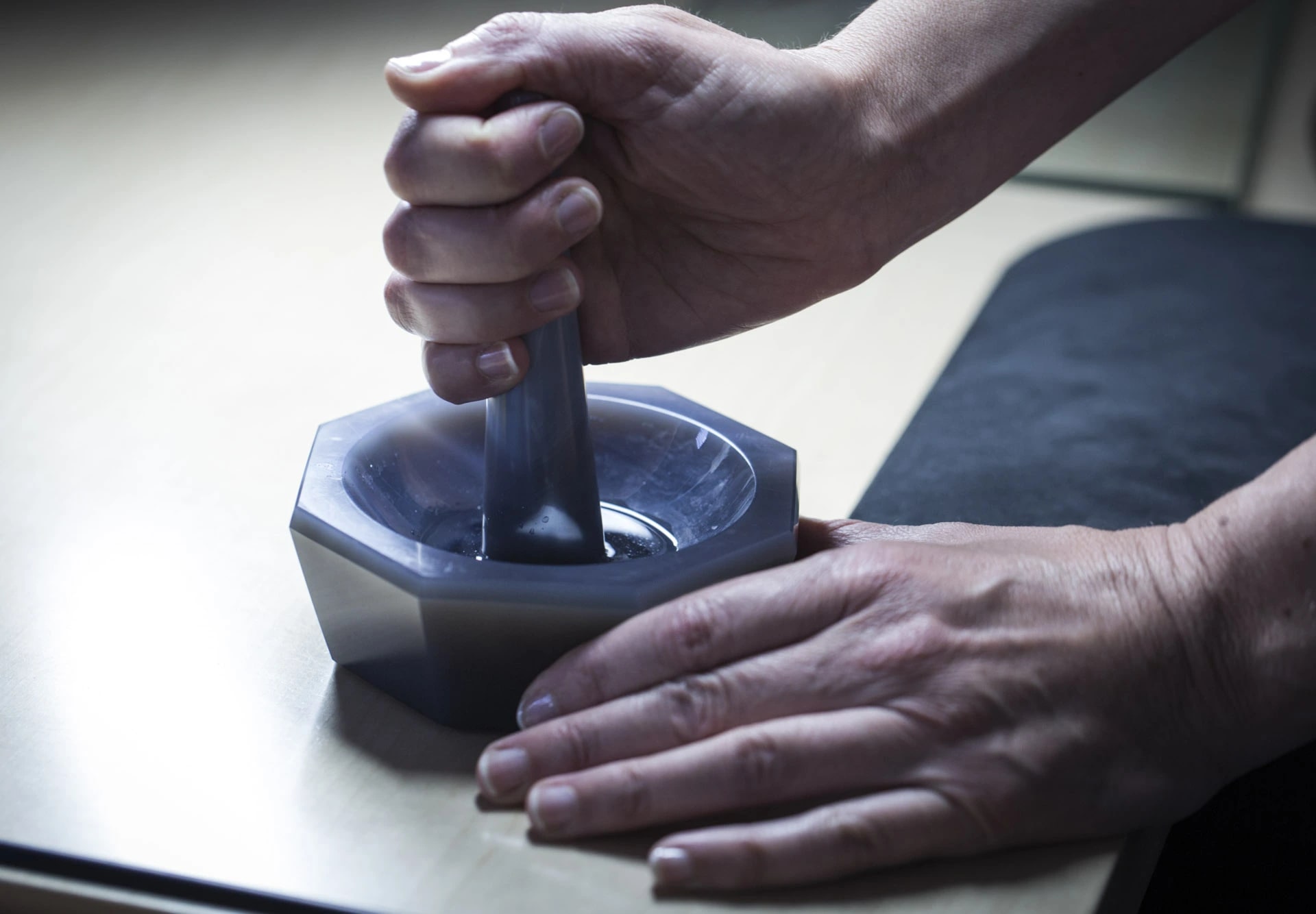 PP_rare-handcrafts-enameling-powder-and-water