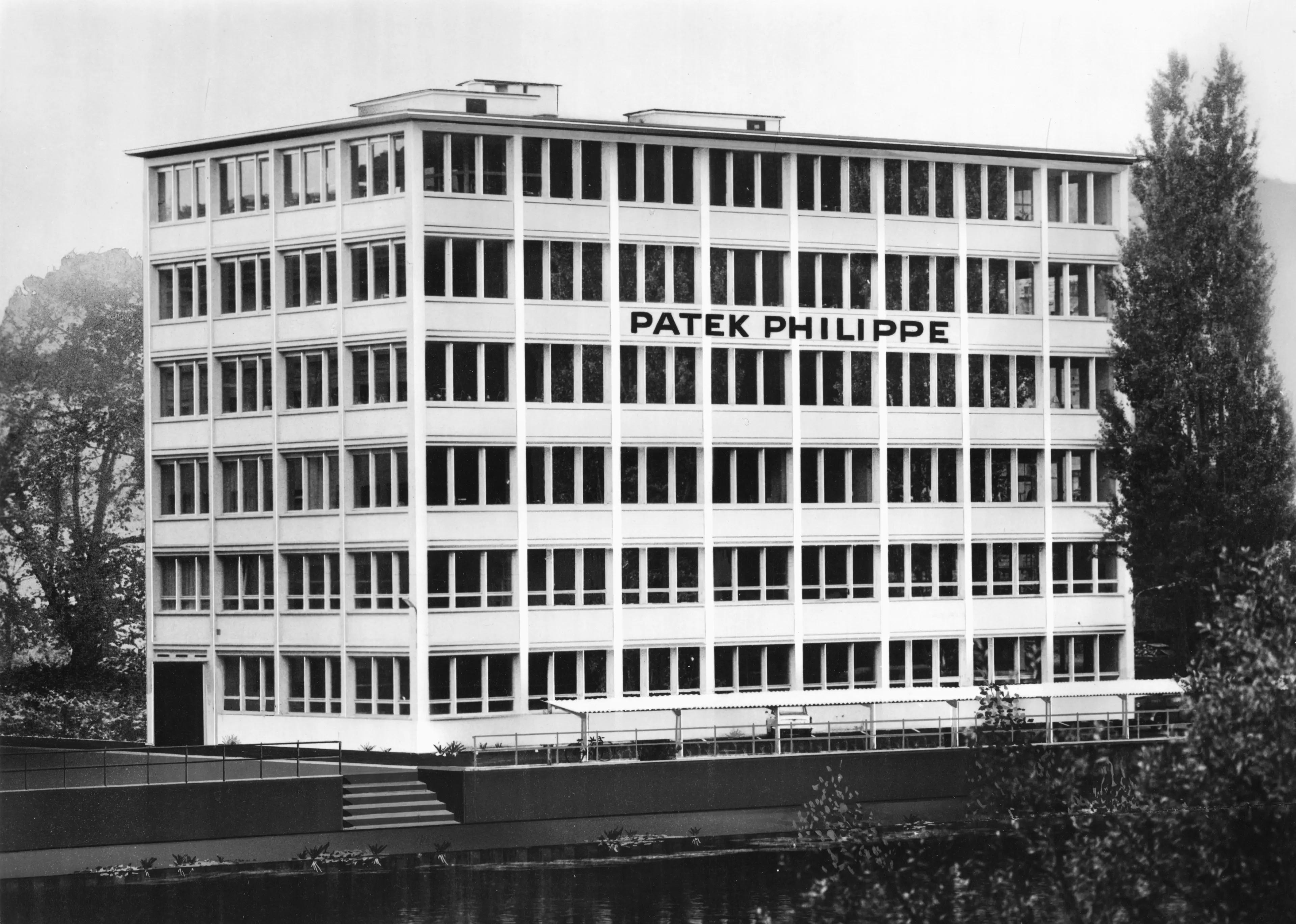 pp-manufacture-building-rue-des-pecheries-1964