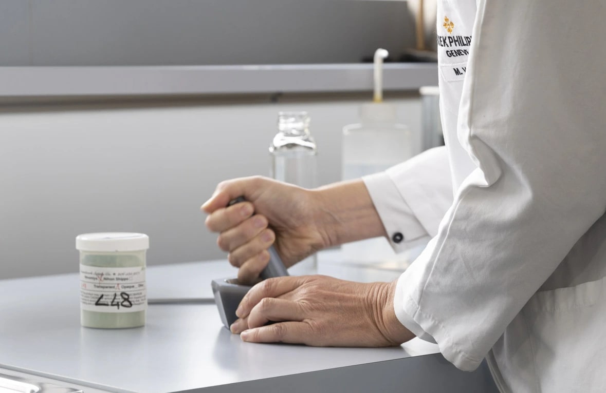 pp-enamel-pigments-grinding