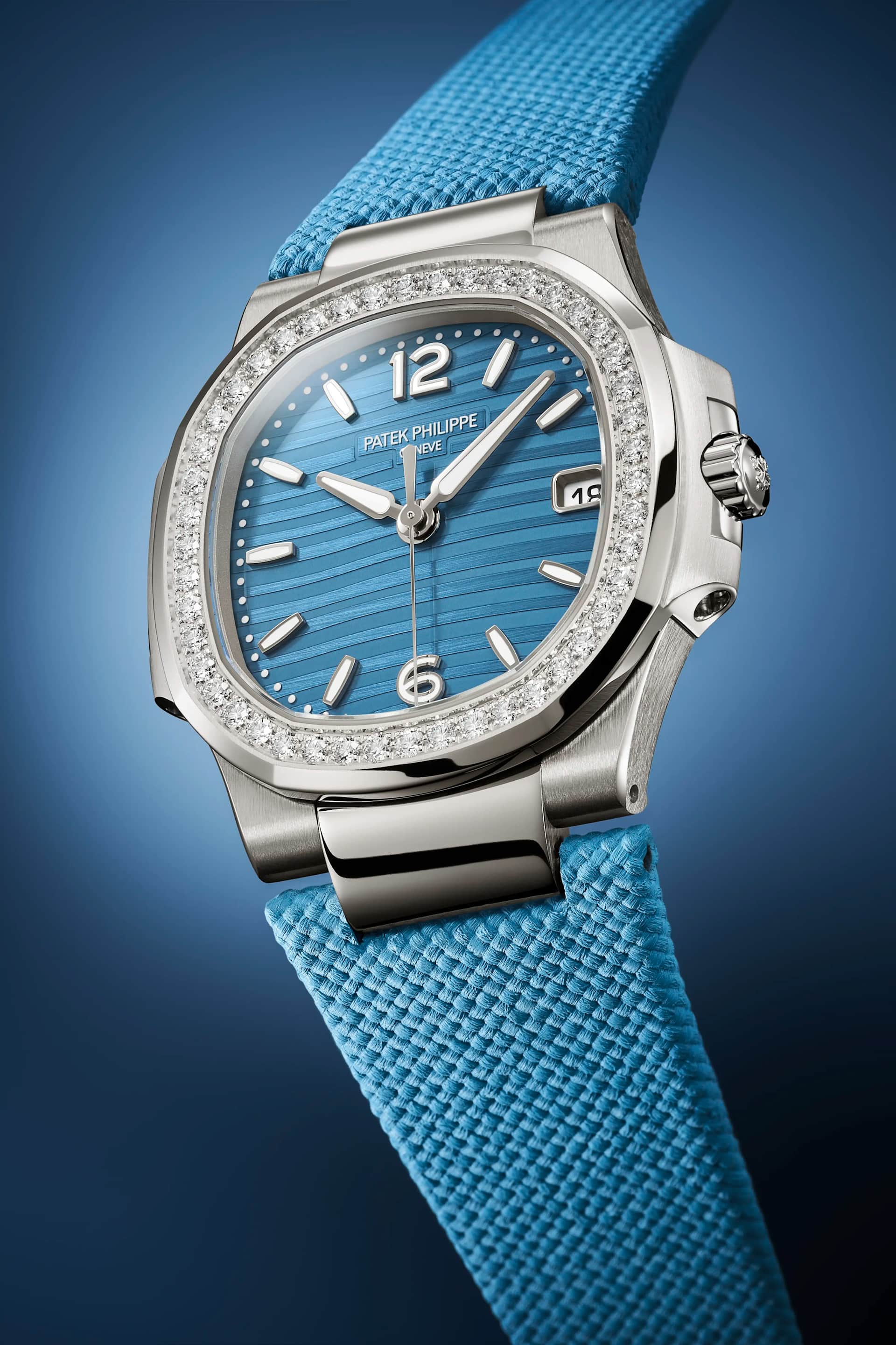 Nautilus ref. 7010G-013 White Gold | Patek Philippe