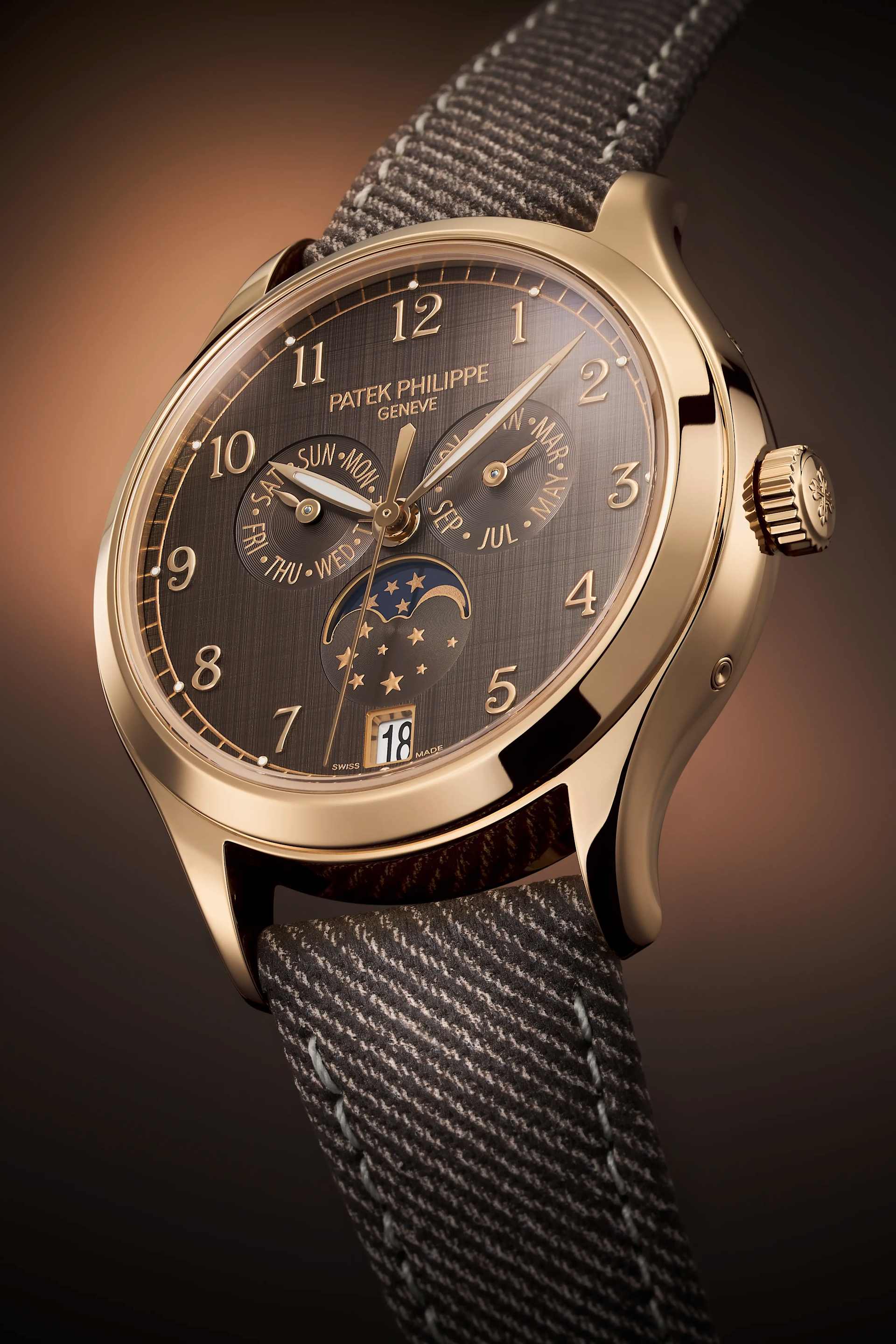 ローズゴールド仕様コンプリケーション4946R-001モデル | Patek Philippe