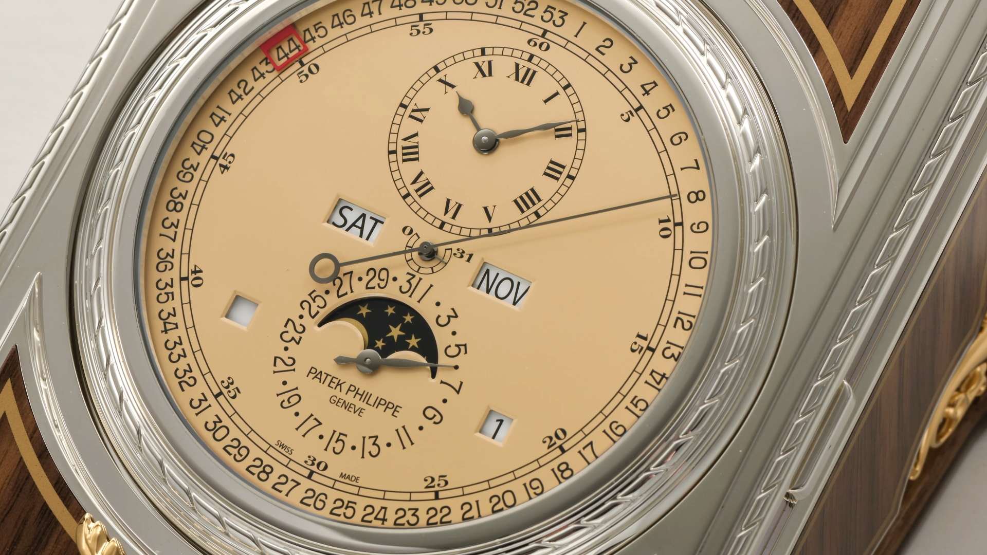 PPM_V4_N12_Only_Watch_Desk_Clock_thumbnail