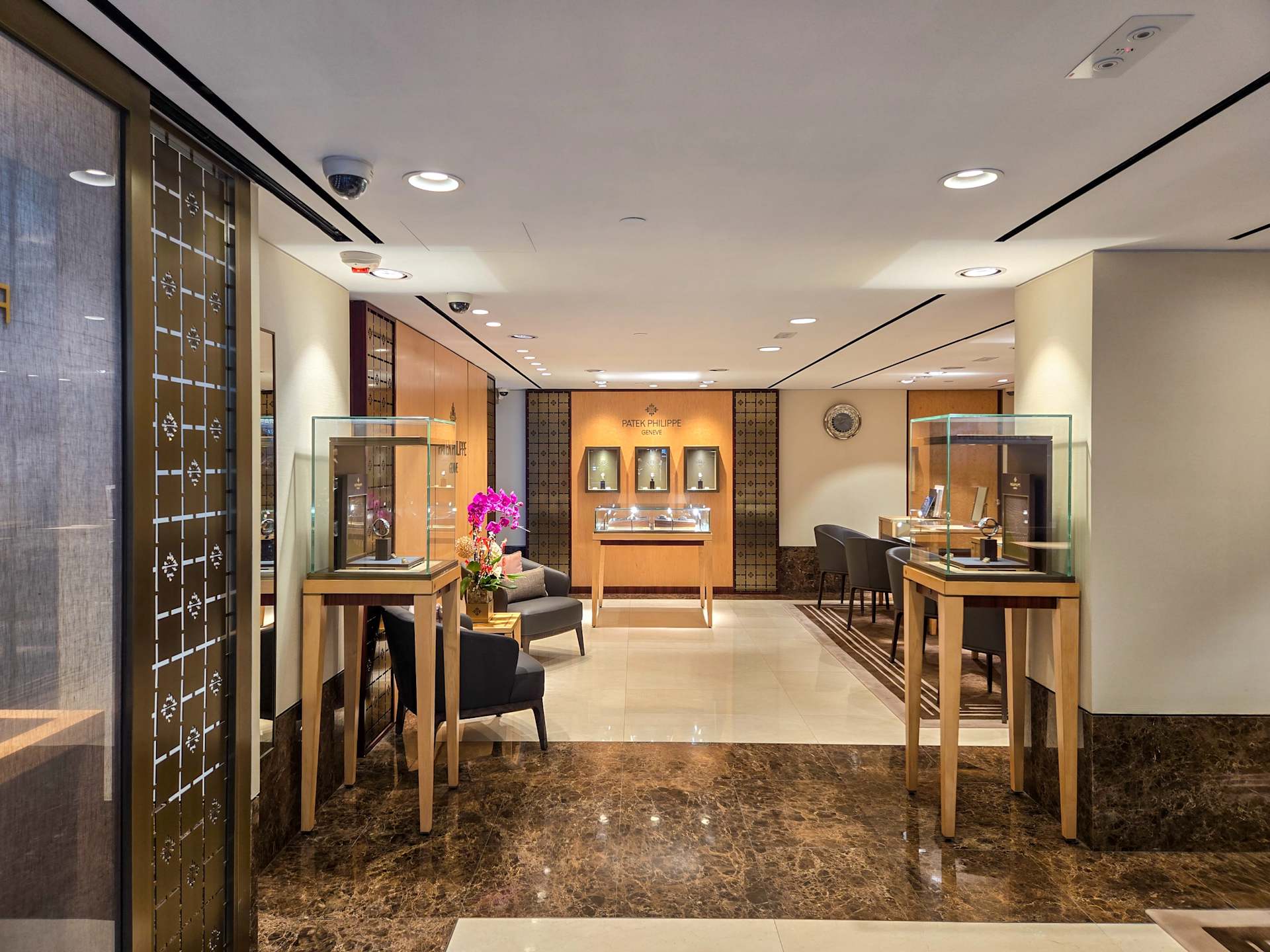 PP_POS_Hong_Kong_SAR_China_Kowloon_Tsimshatsui_The_Hour_Glass_interior_1