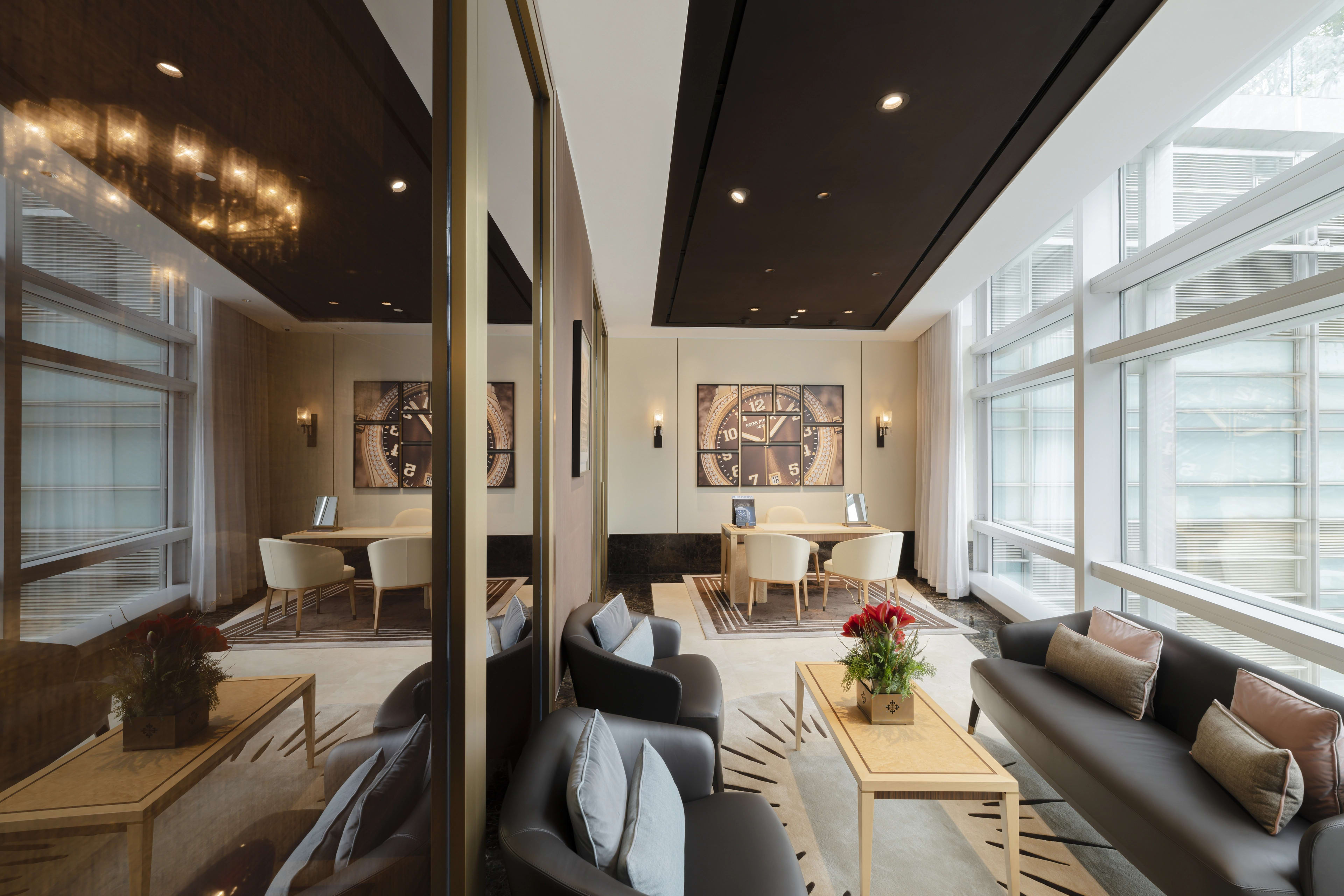 PP_POS_Hong_Kong_SAR_China_Hong_Kong_Cortina_Watch_interior_3