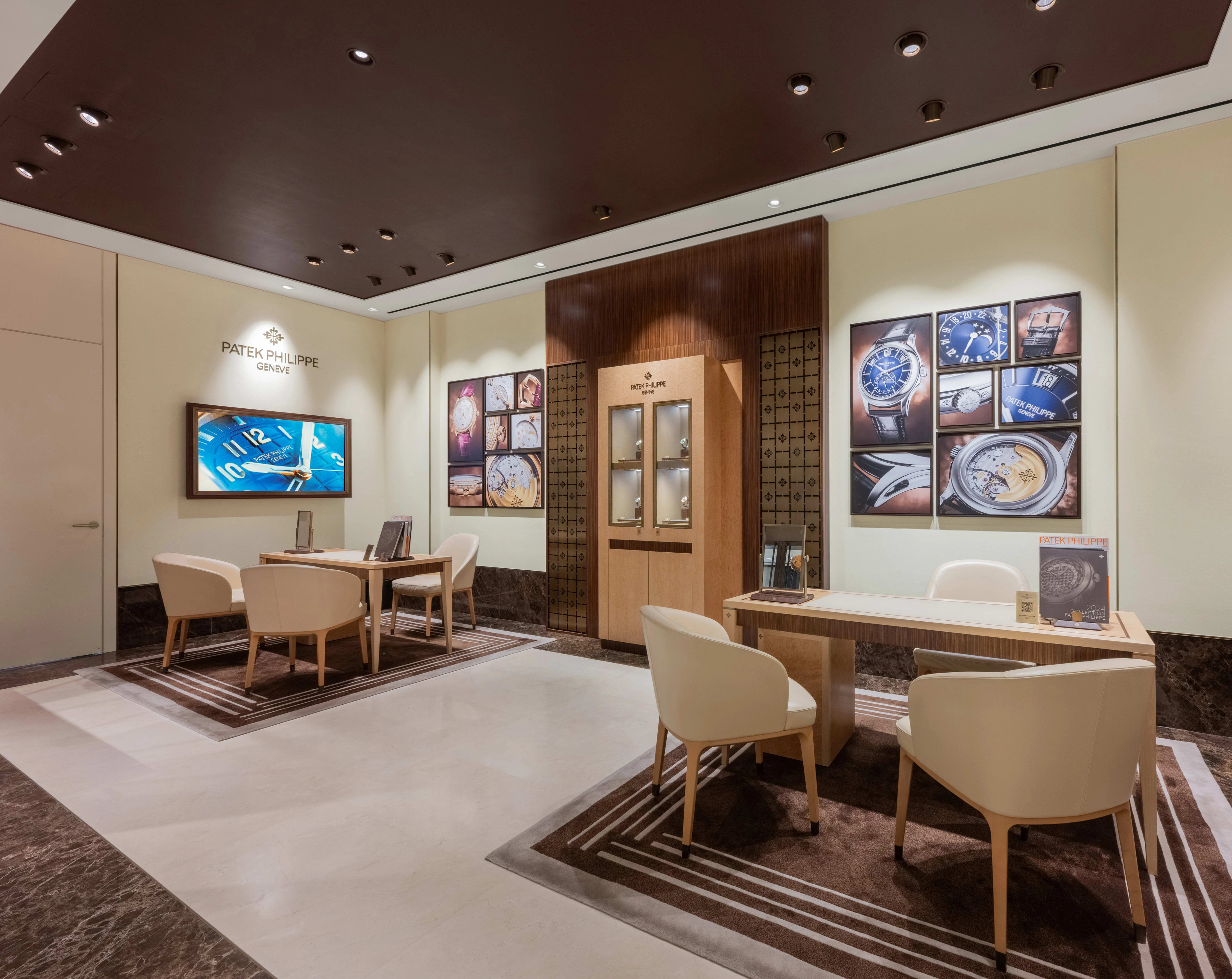 PP_POS_Hong_Kong_SAR_China_Kowloon_Emperor_Watch_&_Jewellery_interior_3