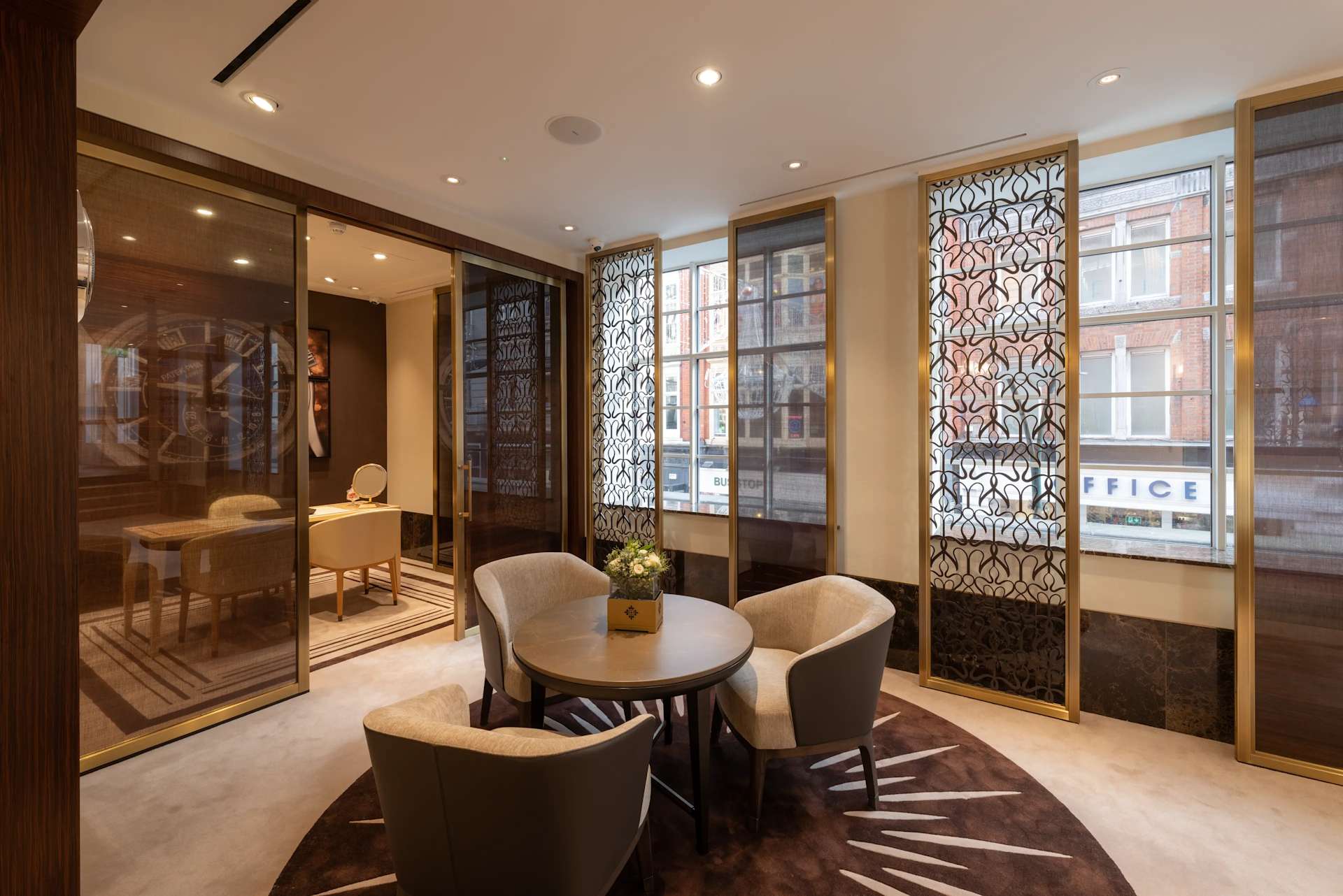 PP_POS_Ireland_Dublin_Weir_&_Sons_interior_2