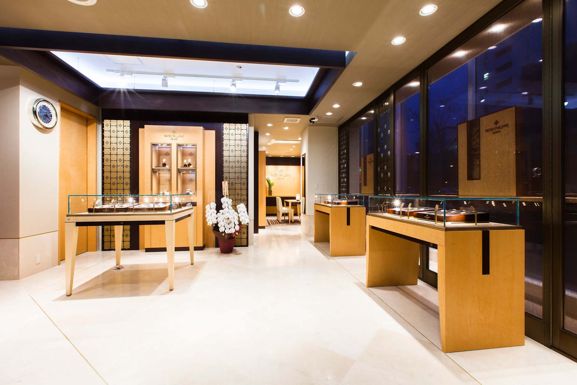 PP_POS_Japan_Aichi_Bijoupiko_Nagoya_Main_Store_interior_1