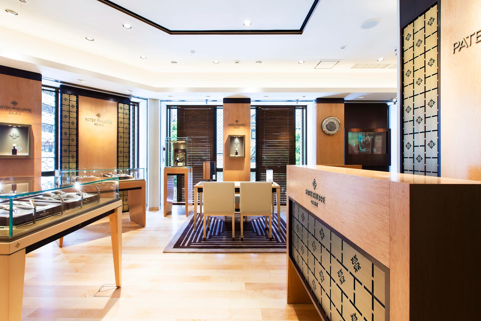 PP_POS_Japan_Hyogo_Kamine_Torroad_Store_interior_3