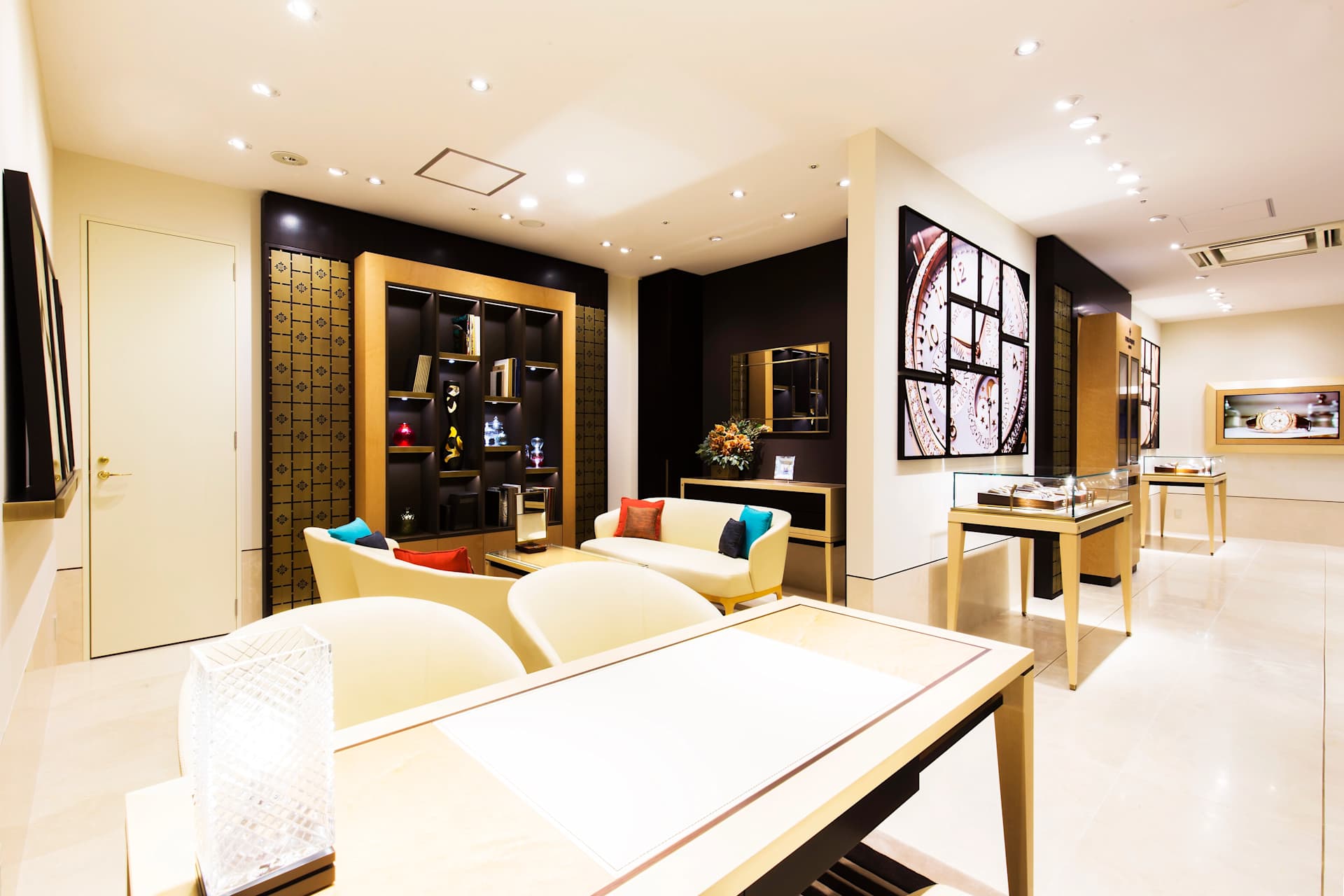 PP_POS_Japan_Kagawa_Mitsukoshi_Dept._Takamatsu_Store_interior_1