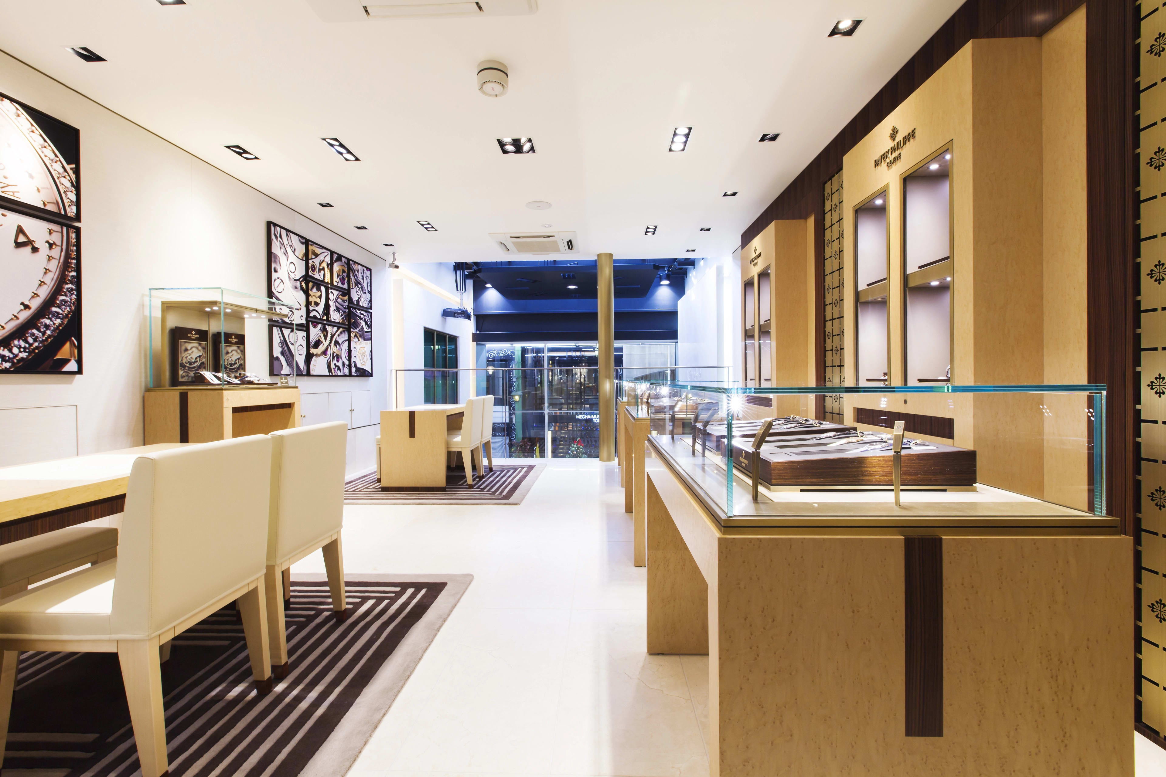 PP_POS_Japan_Okayama_Tomiya_Time_Art_Store_interior_1