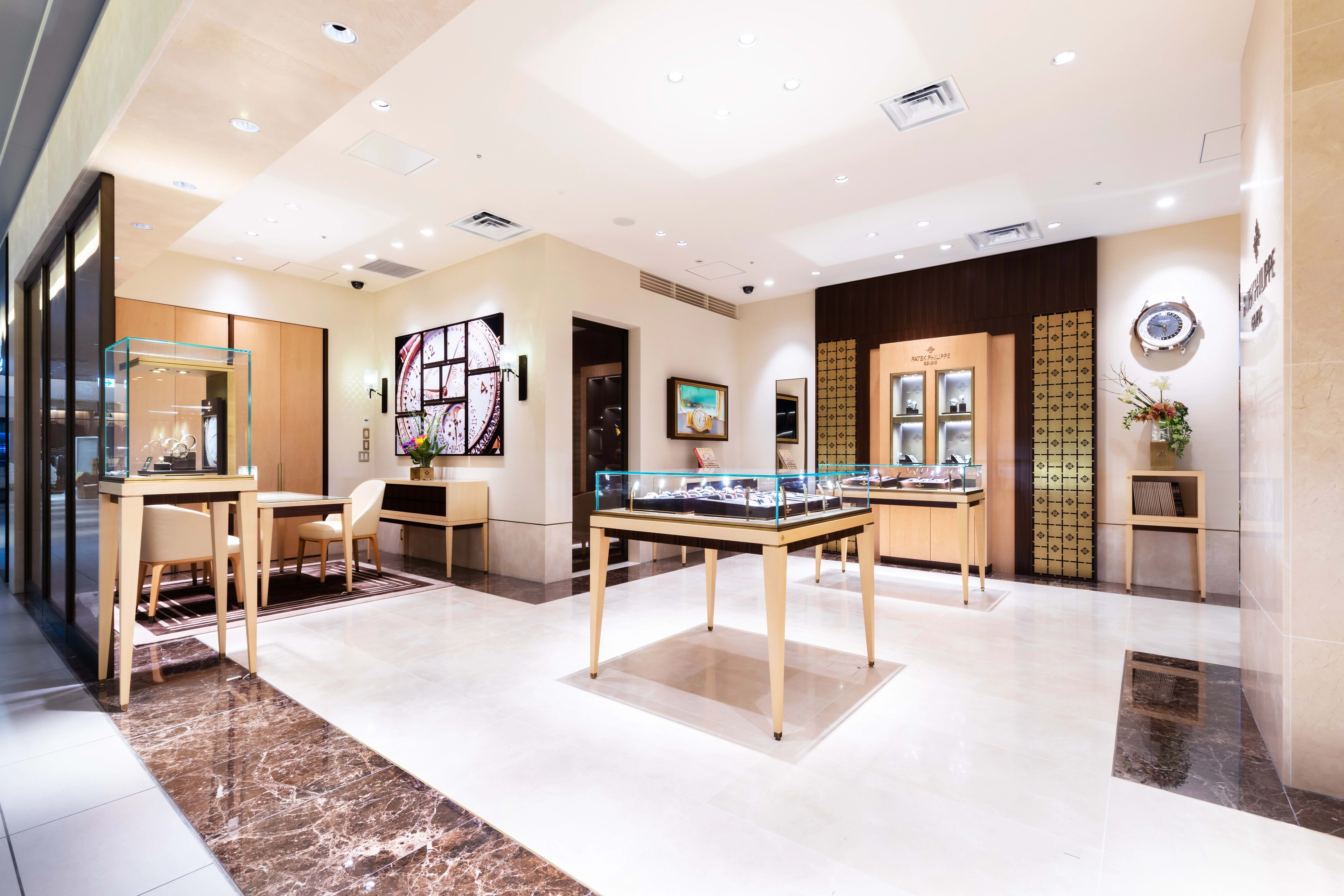 PP_POS_Japan_Osaka_Daimaru_Dept._Shinsaibashi_Store_interior_1