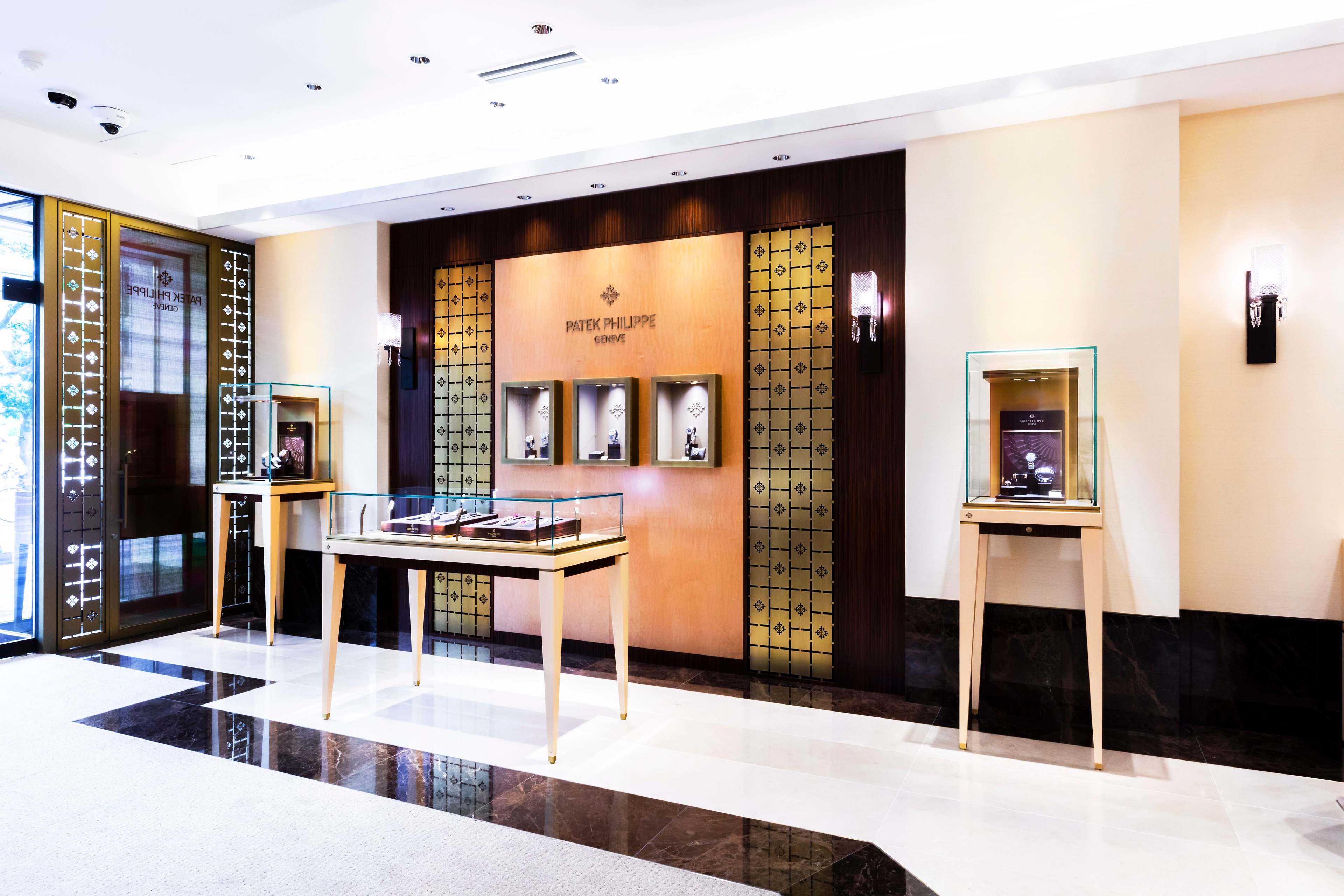 PP_POS_Japan_Shizuoka_Anshindo_Shizuoka_Main_Store_interior_1