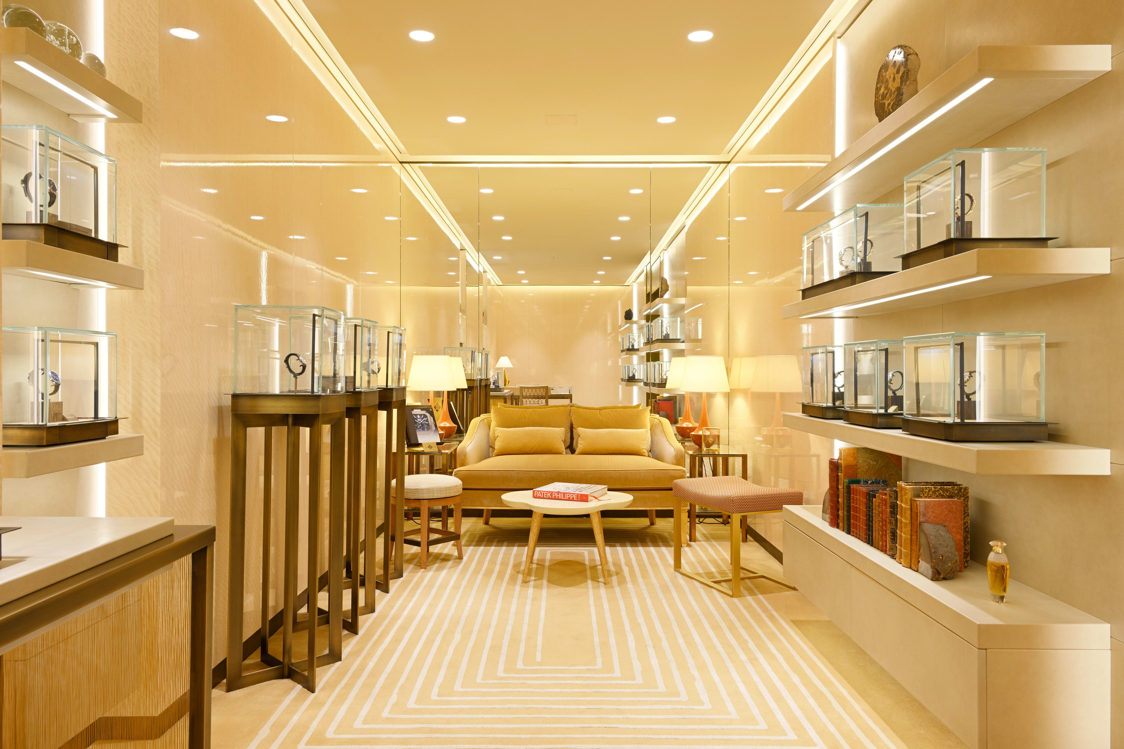 PP_POS_Liechtenstein_Vaduz_Huber_Uhren_Schmuck_interior_2