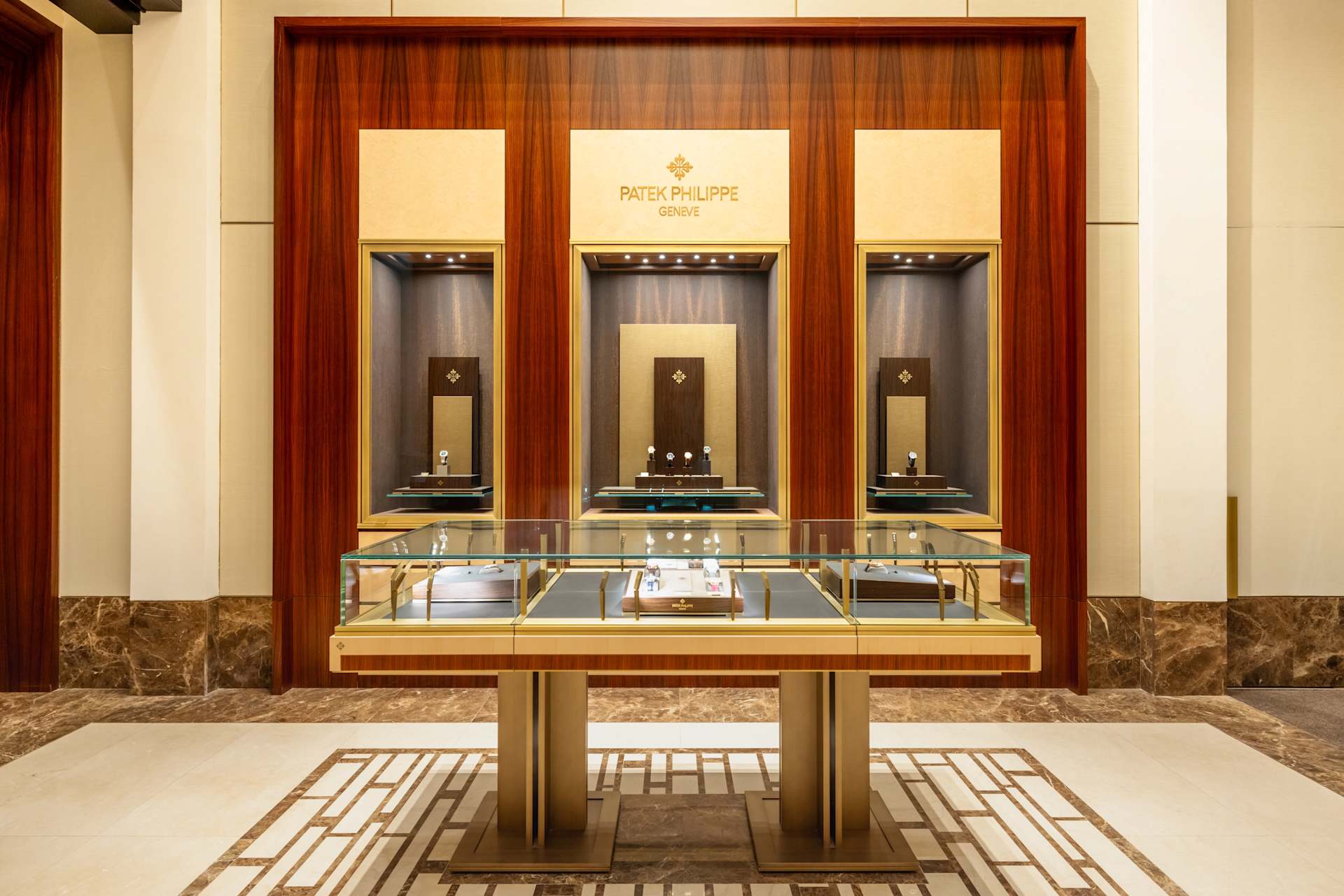 PP_POS_Saudi_Arabia_Riyadh-First_Jewelry_interior_1