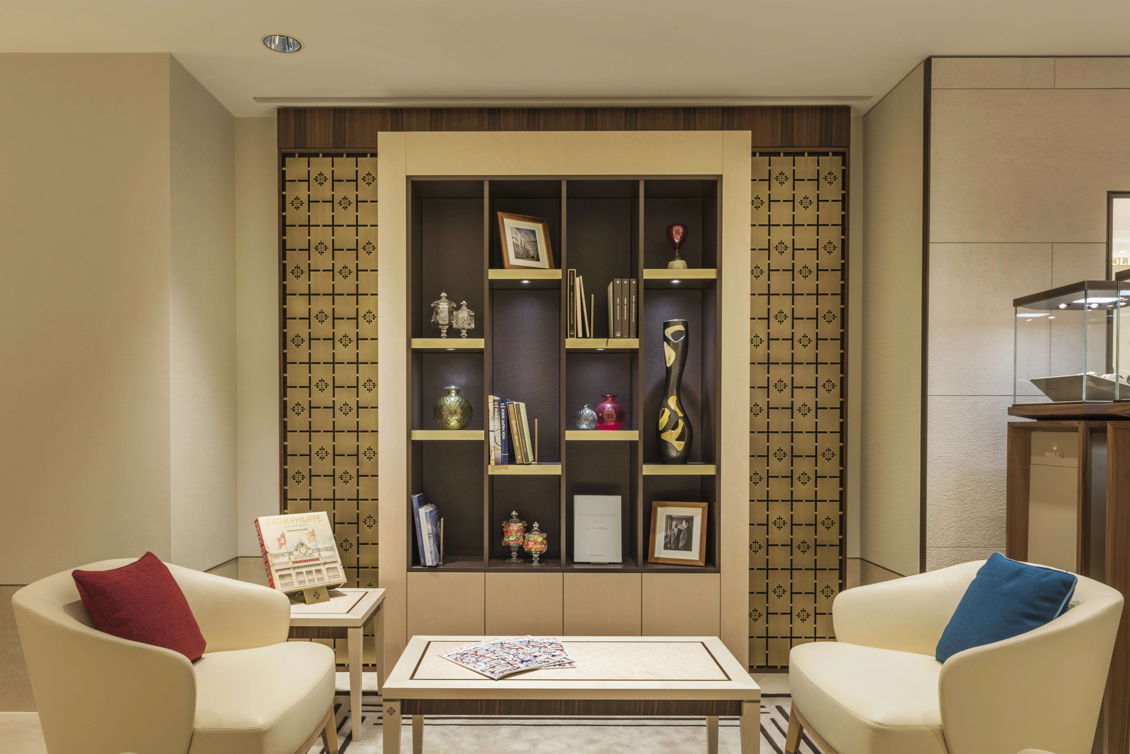 PP_POS_Switzerland_Lausanne_A_L'Emeraude_interior_3