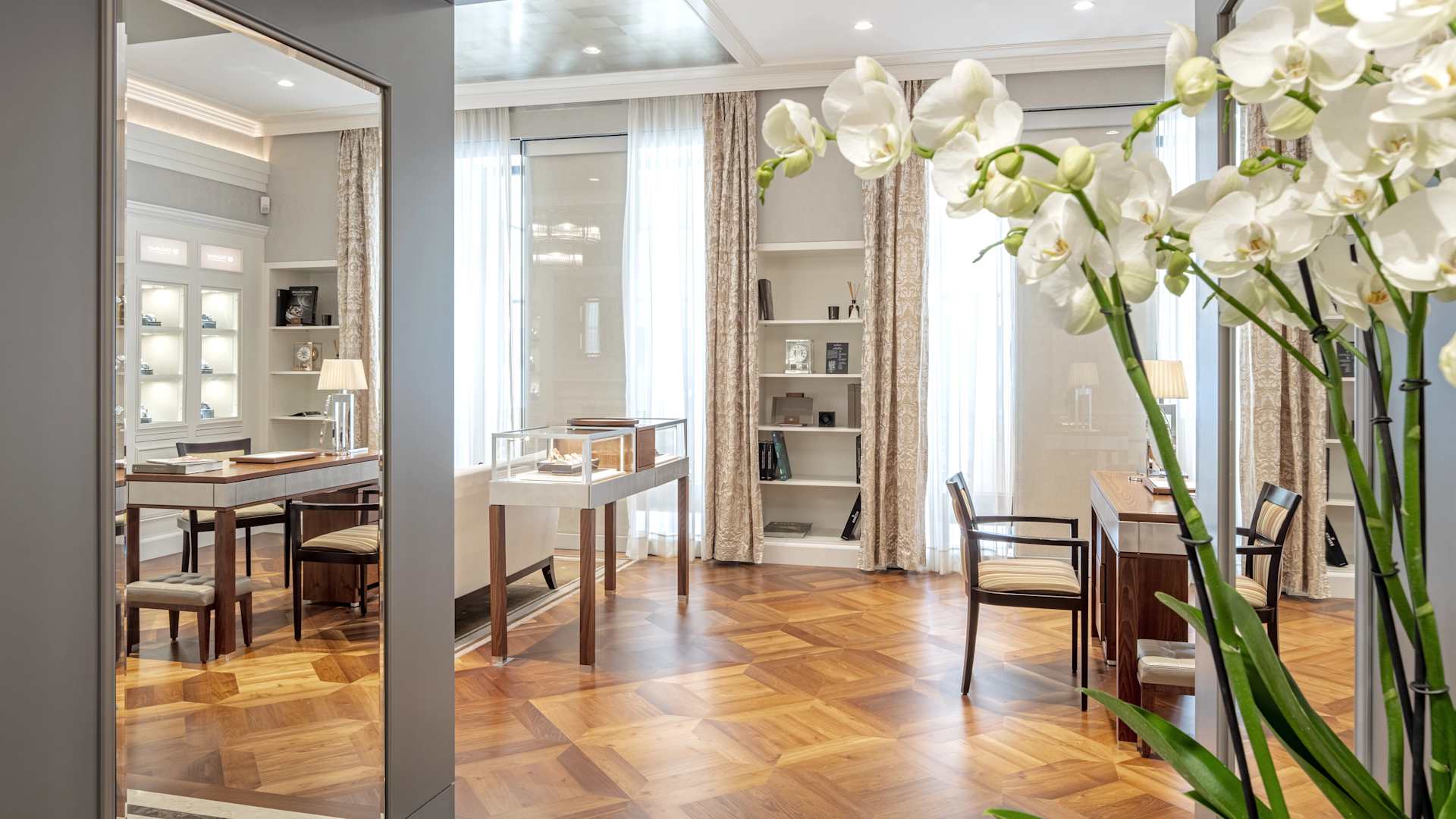 PP_POS_Switzerland_Lugano_Gübelin_interior_2
