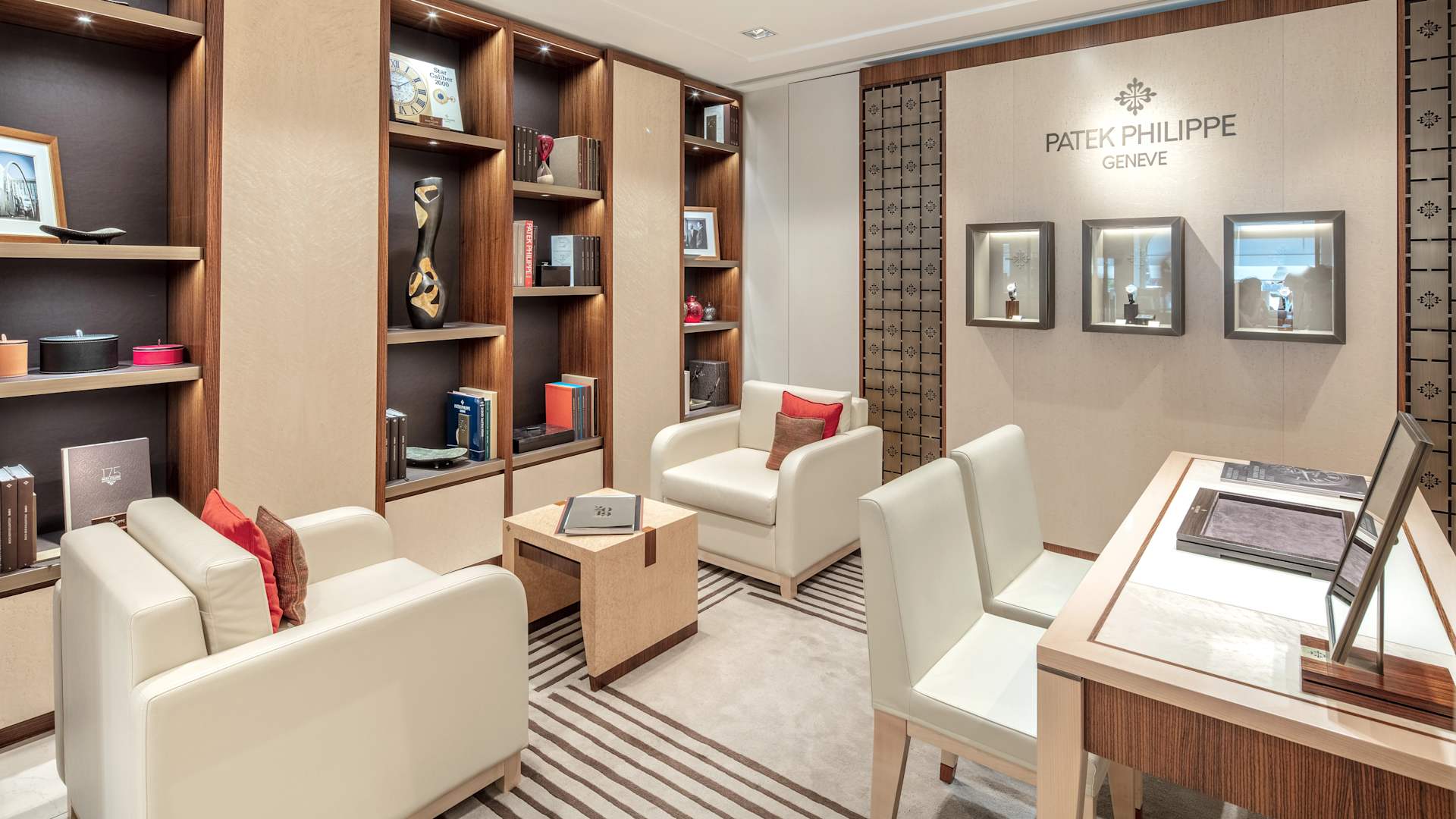 PP_POS_Switzerland_Luzern_Gübelin_interior_2