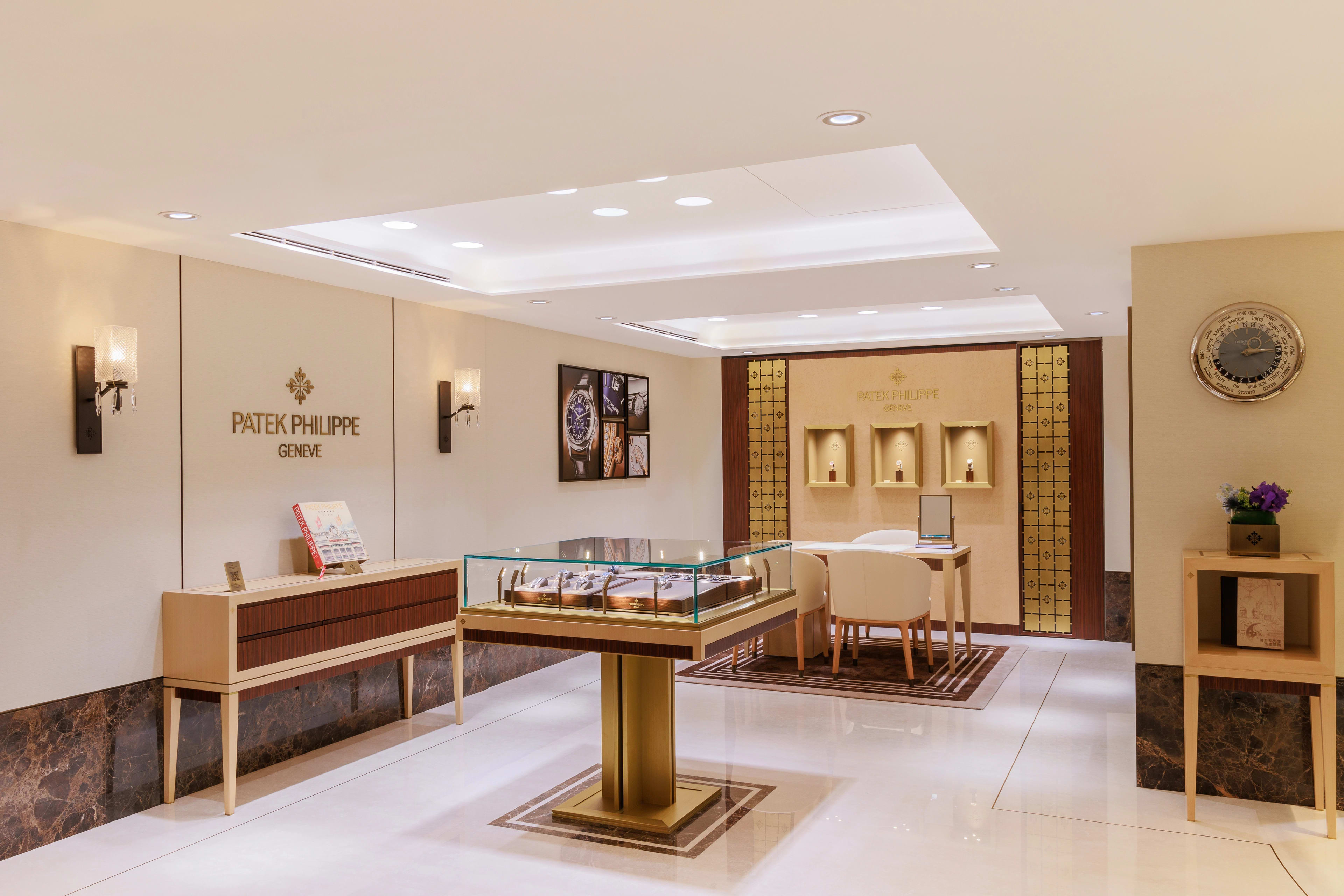 PP_POS_Taiwan_Kaohsiung_Formosa_Watch_interior_1