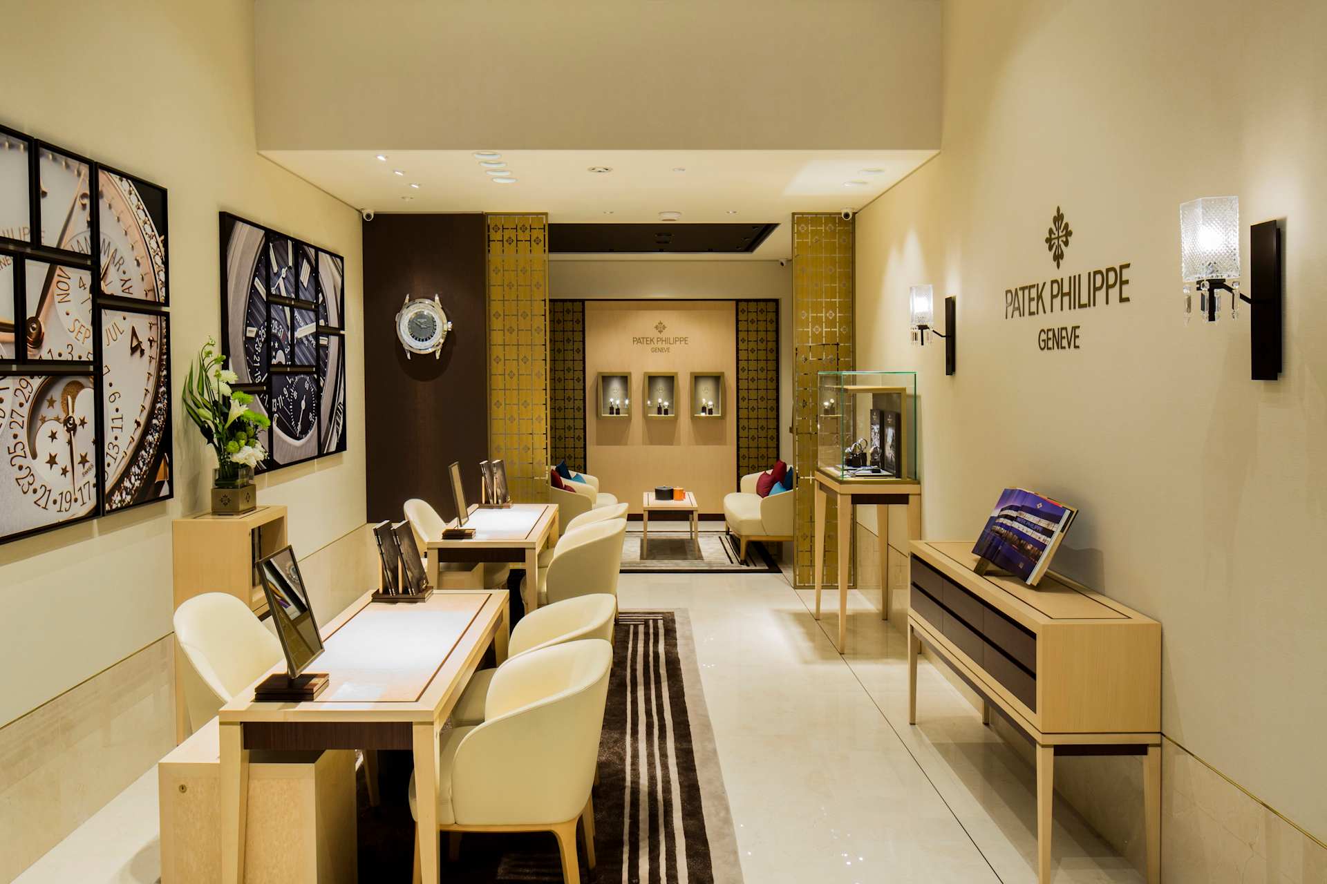 PP_POS_Taiwan_Taichung_Tien_Ven_Tai_Optical_Watch_interior_1