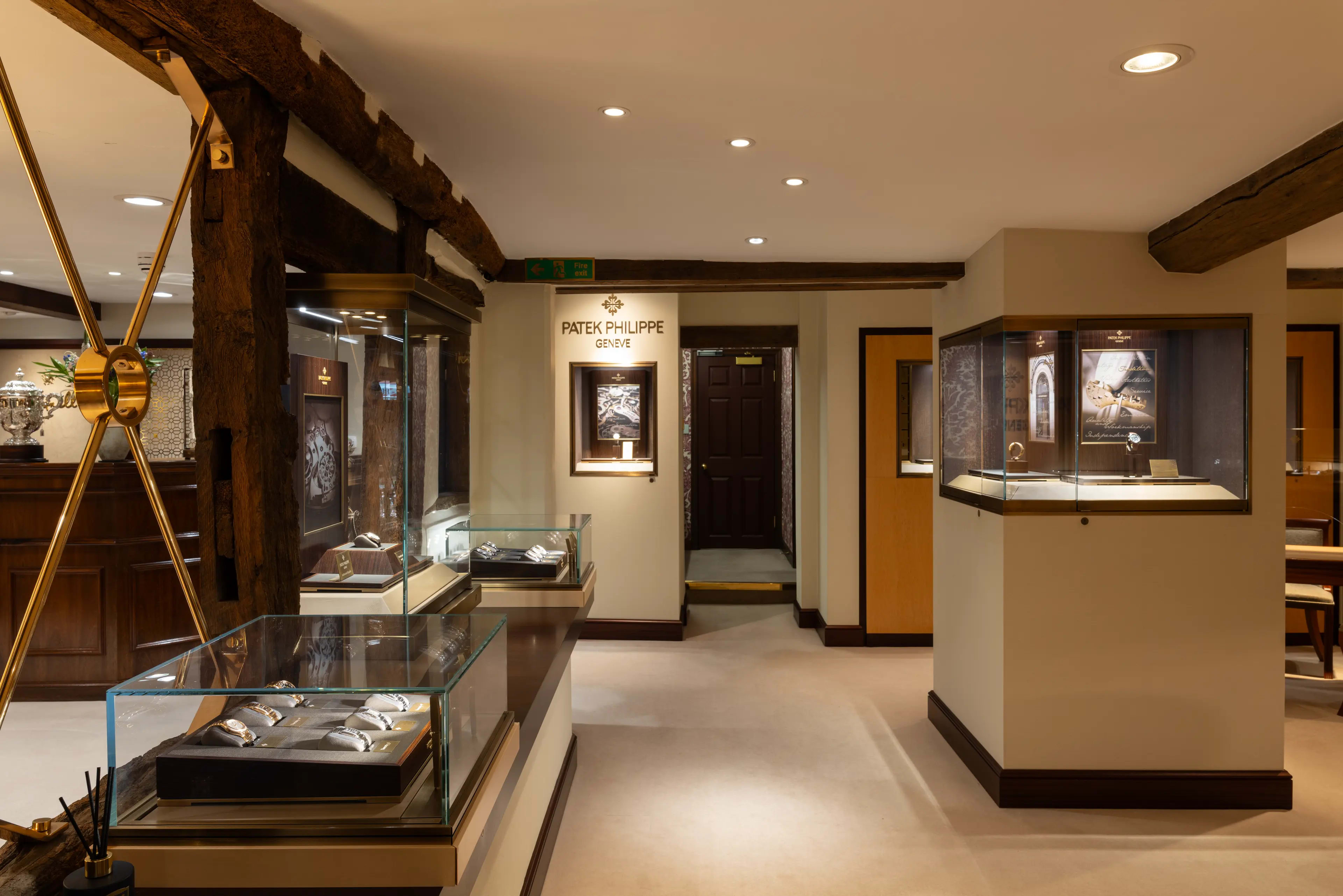 PP_POS_United_Kingdom_Stratford_Upon_Avon_Pragnell_interior_1