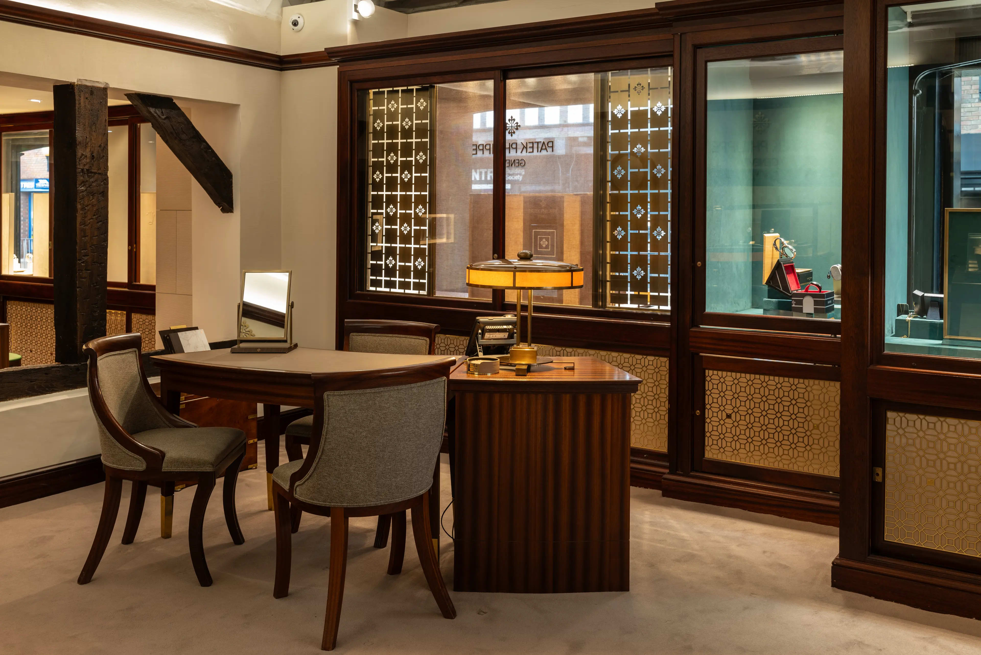 PP_POS_United_Kingdom_Stratford_Upon_Avon_Pragnell_interior_3