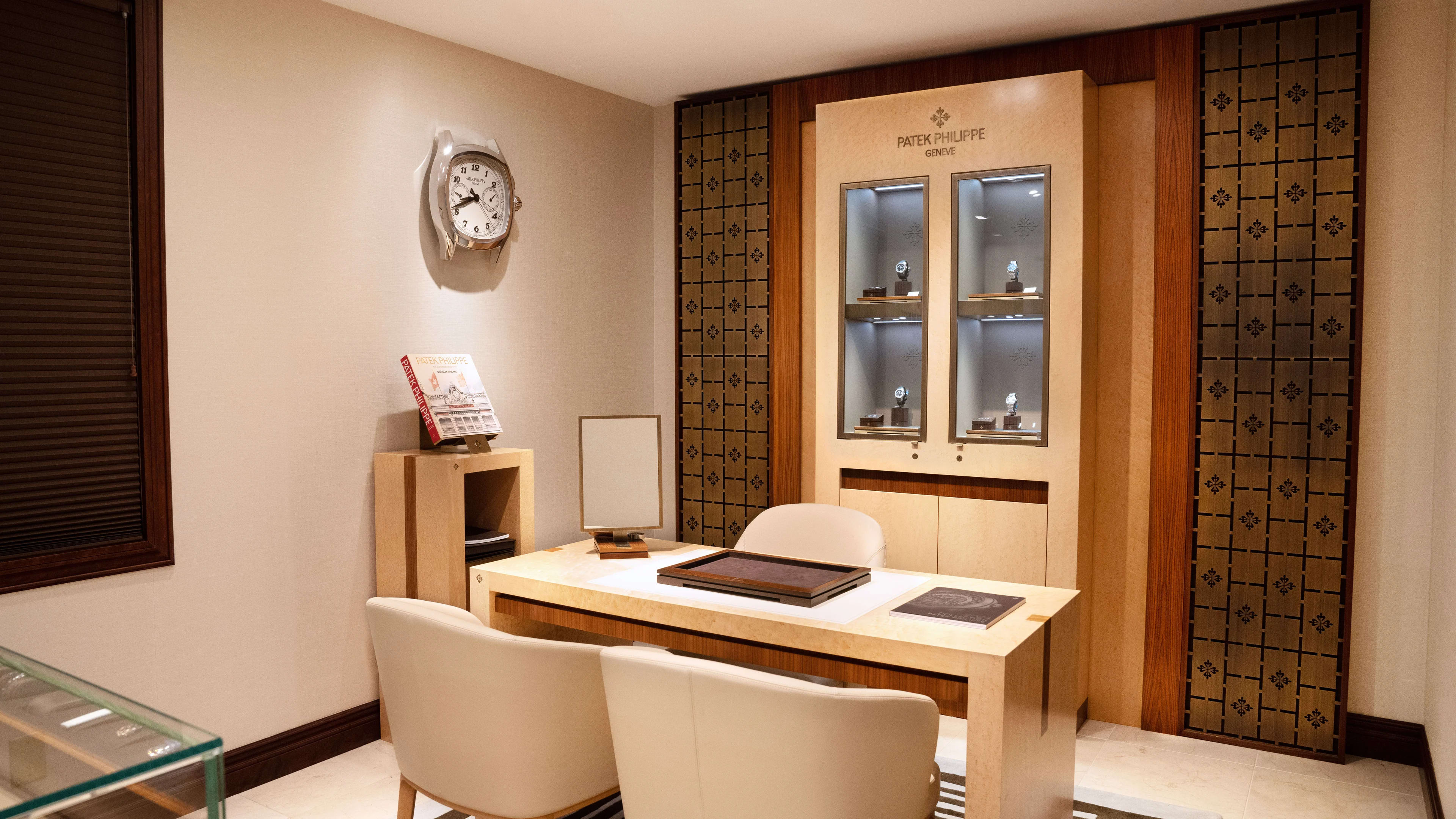 PP_POS_United_States_Bloomington_Wixton_Jewelers_interior_1