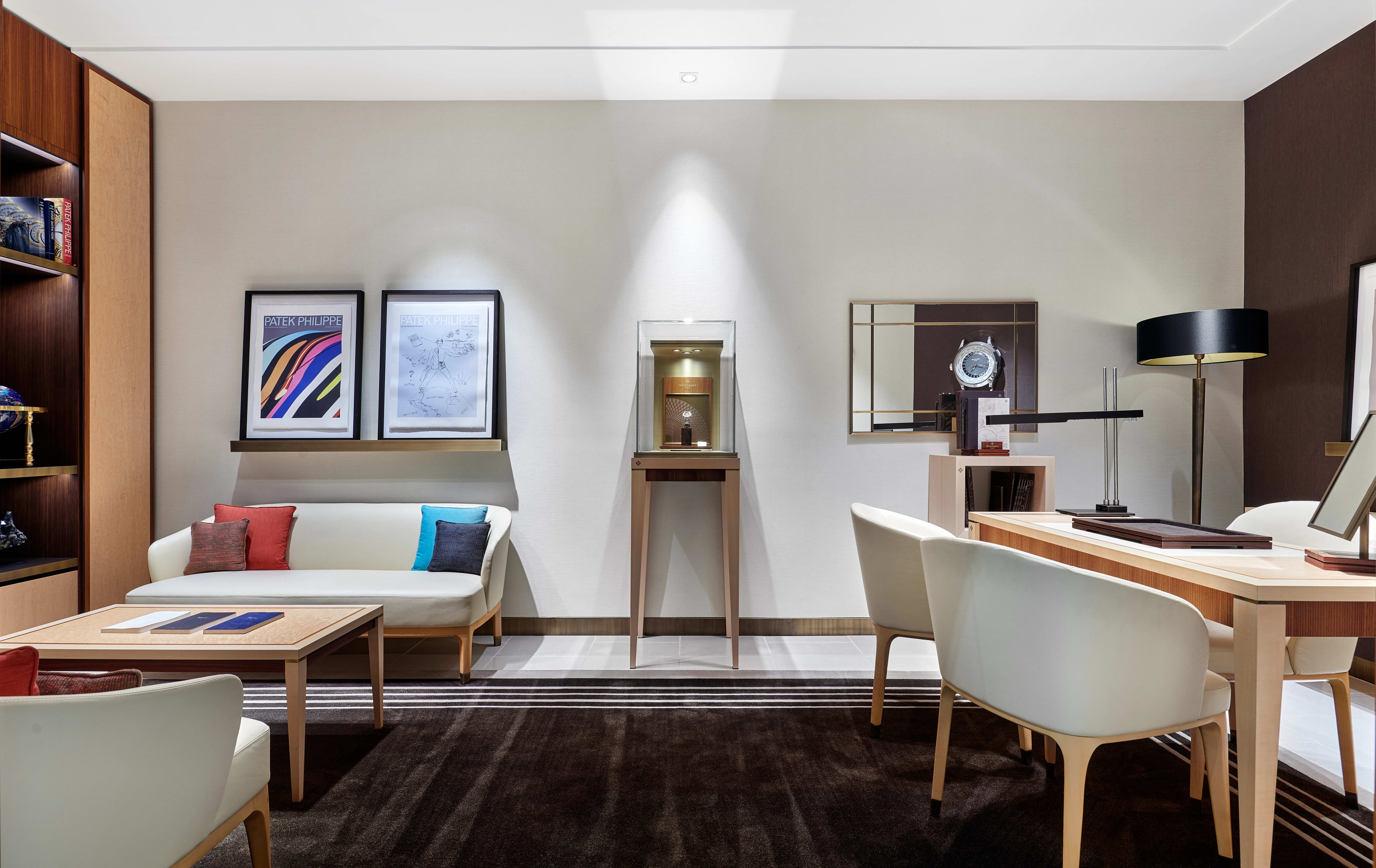 PP_POS_United_States_Chicago_Razny_Jewelers_interior_3