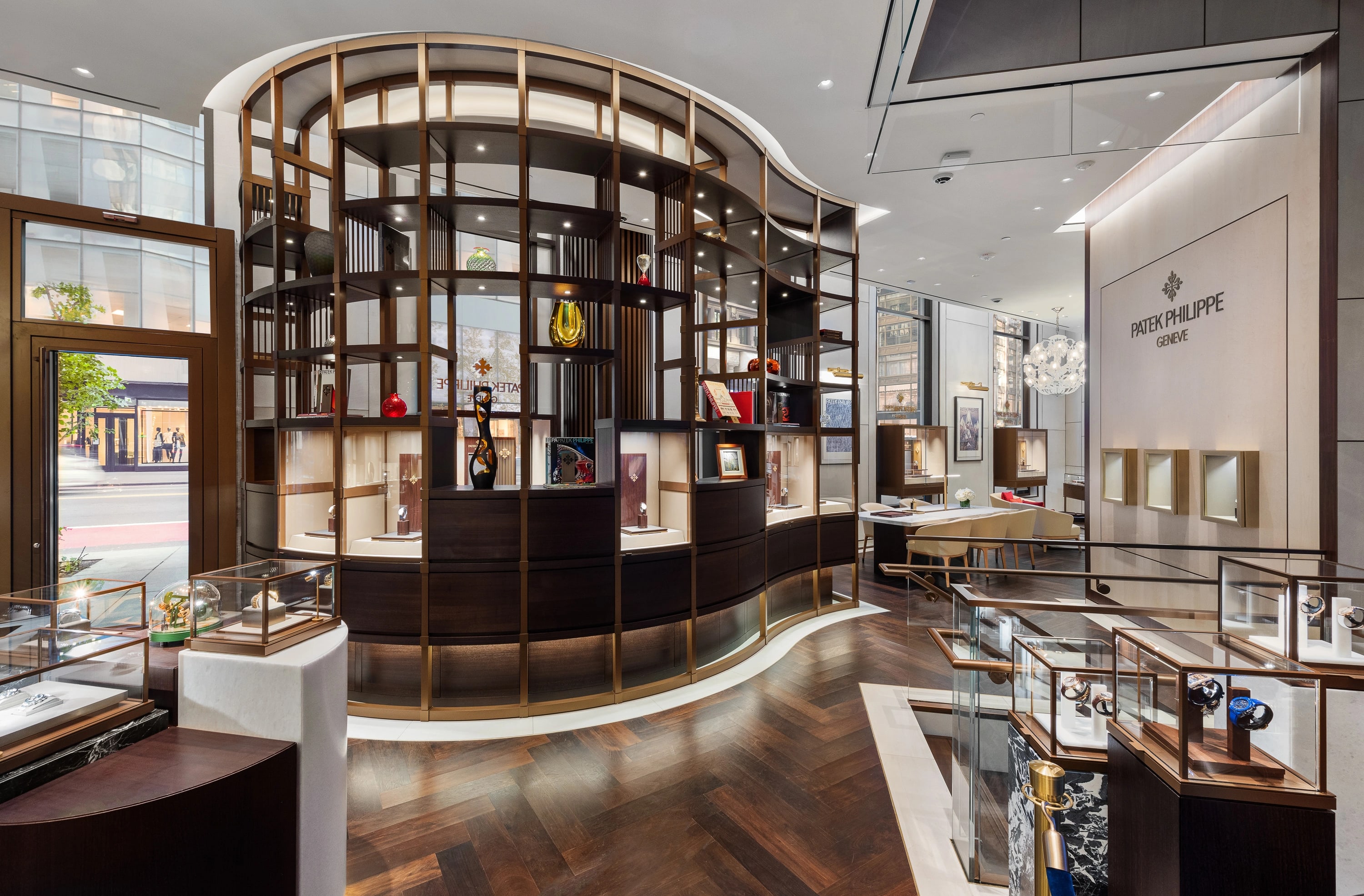 PP_POS_United_States_New_York_Bucherer_Time_Machine_interior_1
