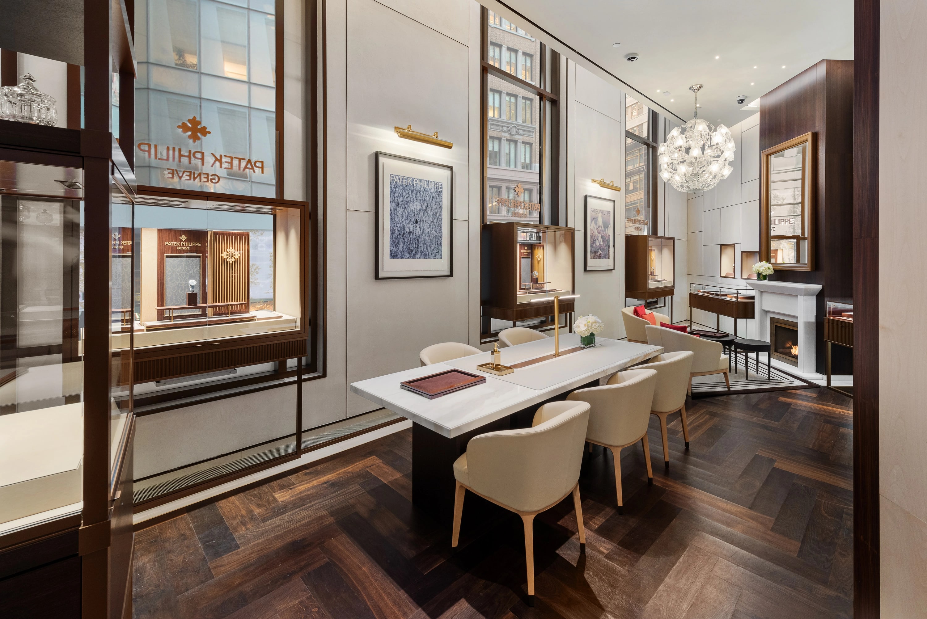 PP_POS_United_States_New_York_Bucherer_Time_Machine_interior_2