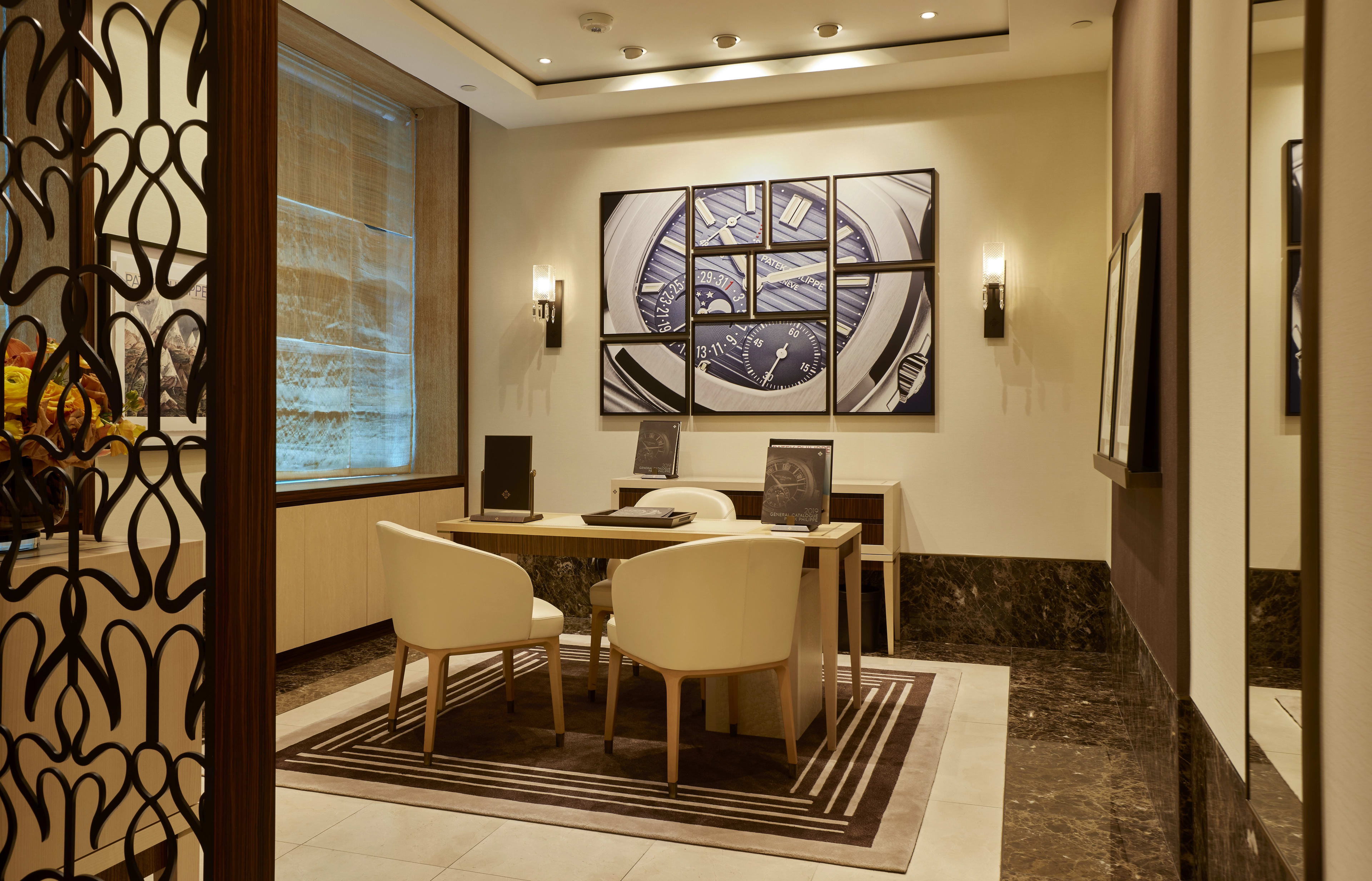 PP_POS_United_States_New_York_Tiffany_&_Co._interior_5