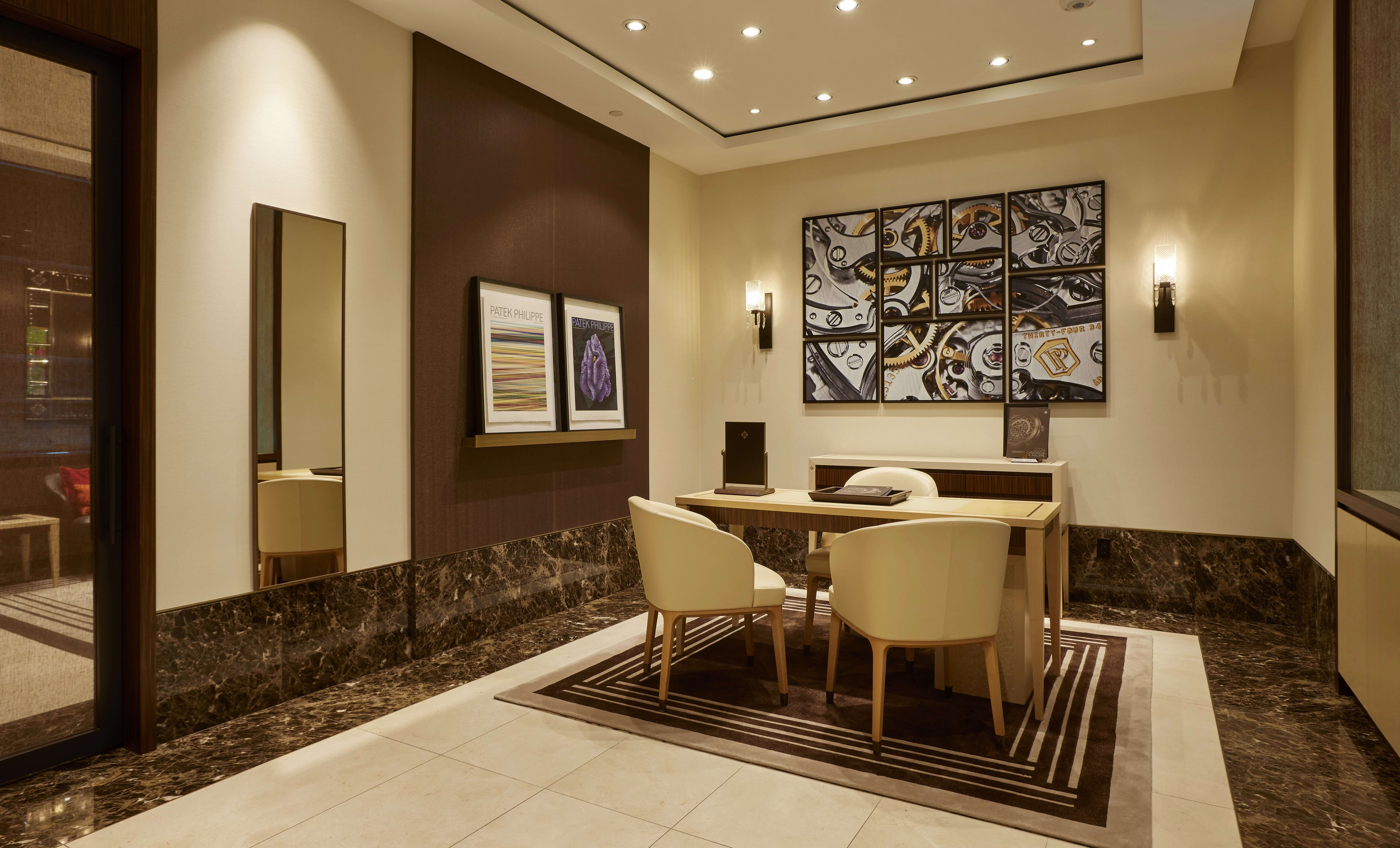 PP_POS_United_States_New_York_Tiffany_&_Co._interior_4