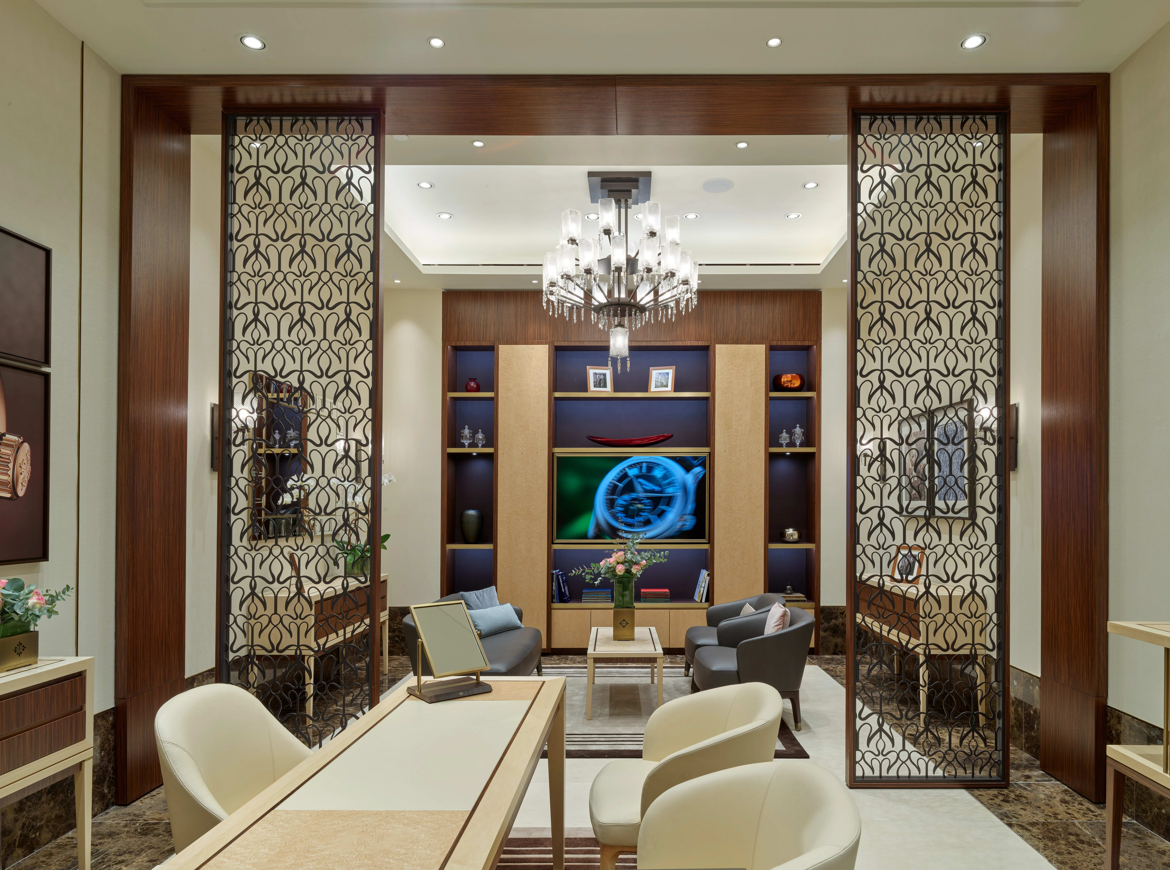 PP_POS_United_States_Short_Hills_London_Jewelers_interior_2