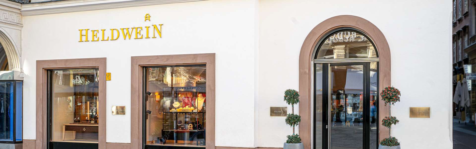PP_POS_Austria_Wien_Heldwein_Juwelier_exterior_HOR