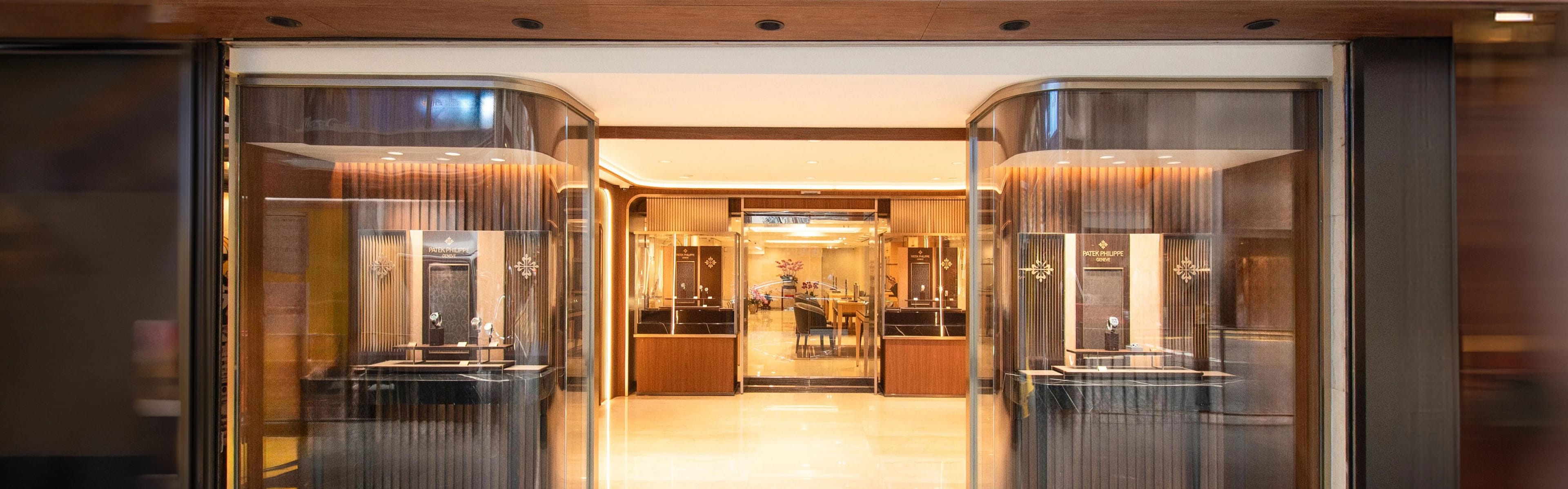 PP_POS_Hong_Kong_SAR_China_Hong_Kong_Eldorado_Watch_exterior_HOR