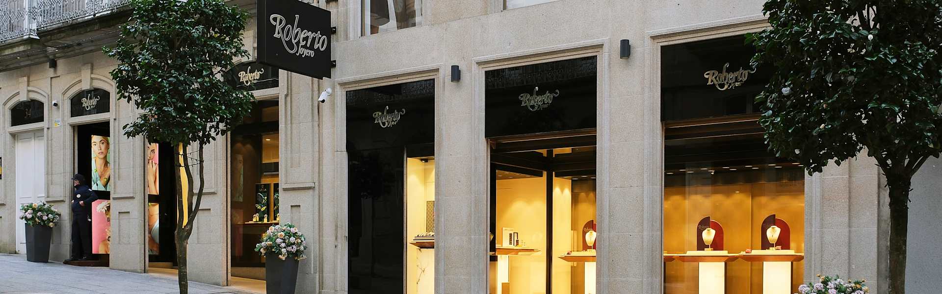 PP_POS_Spain_Vigo_Roberto_Joyero_exterior