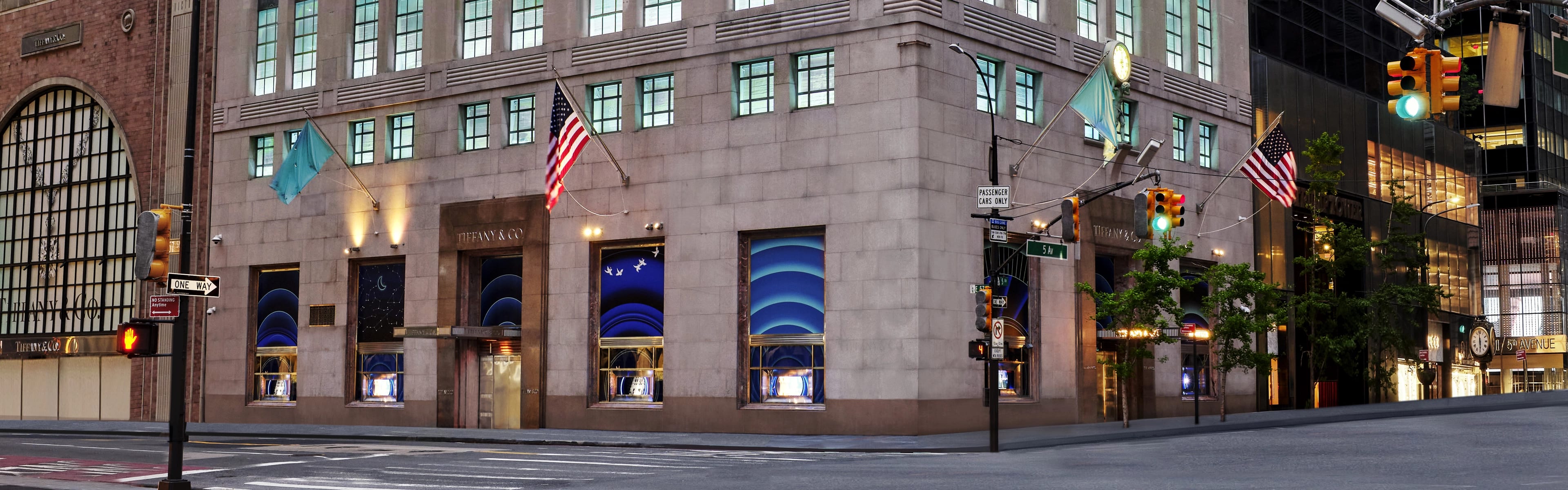 PP_POS_United_States_New_York_Tiffany_&_Co._exterior