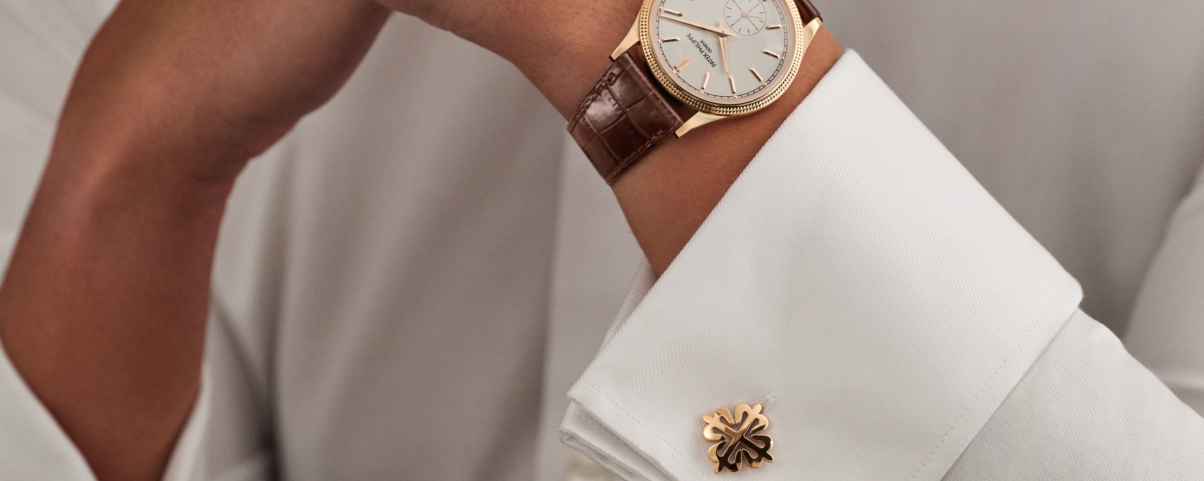 PP_6119R_001_205_9083R5_001_LIFESTYLE_WRIST_SHOT