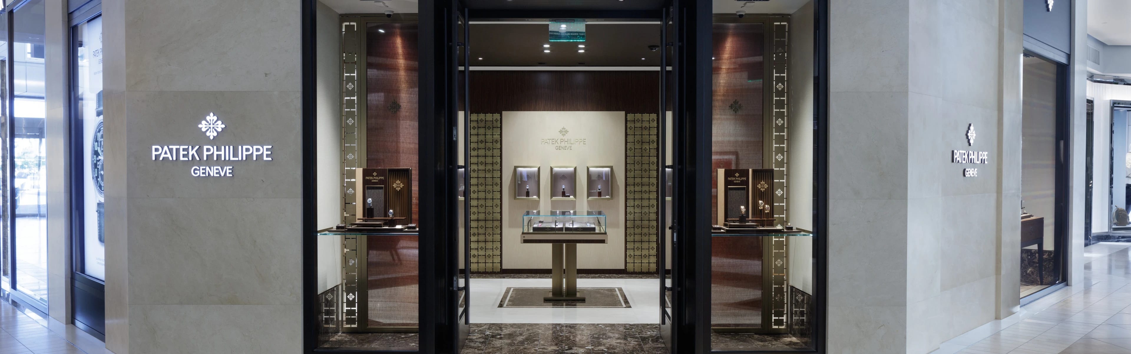 PP_POS_United_States_Costa_Mesa_Bucherer_exterior